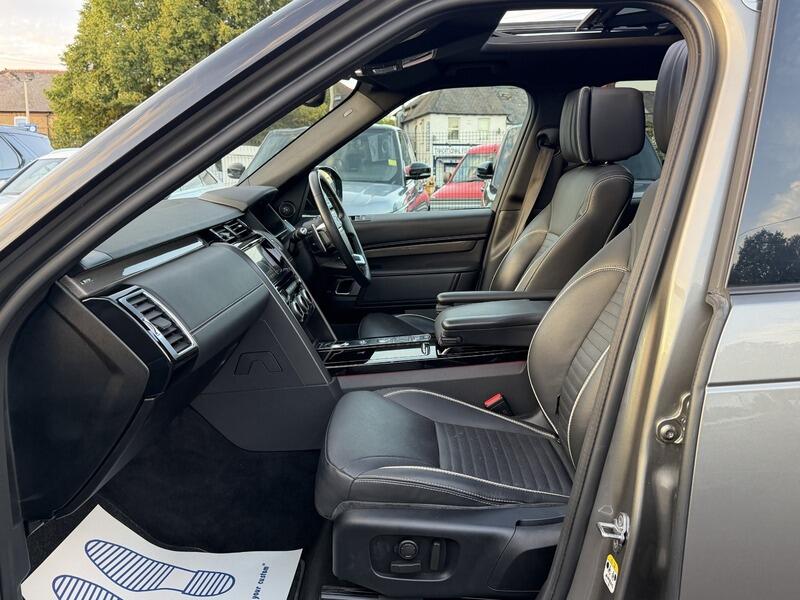 Land Rover Discovery 3 view 31