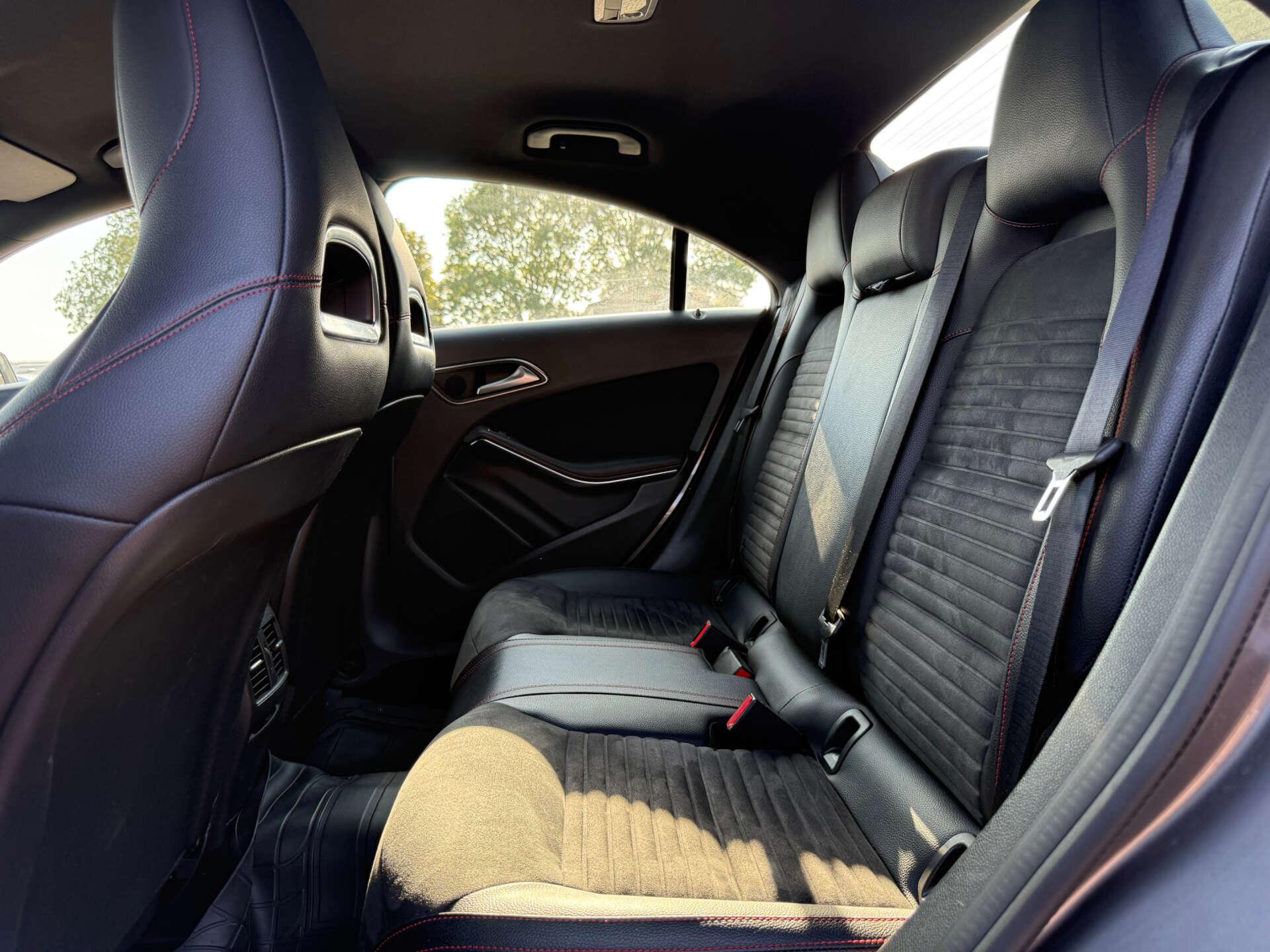 Mercedes-Benz CLA view 64