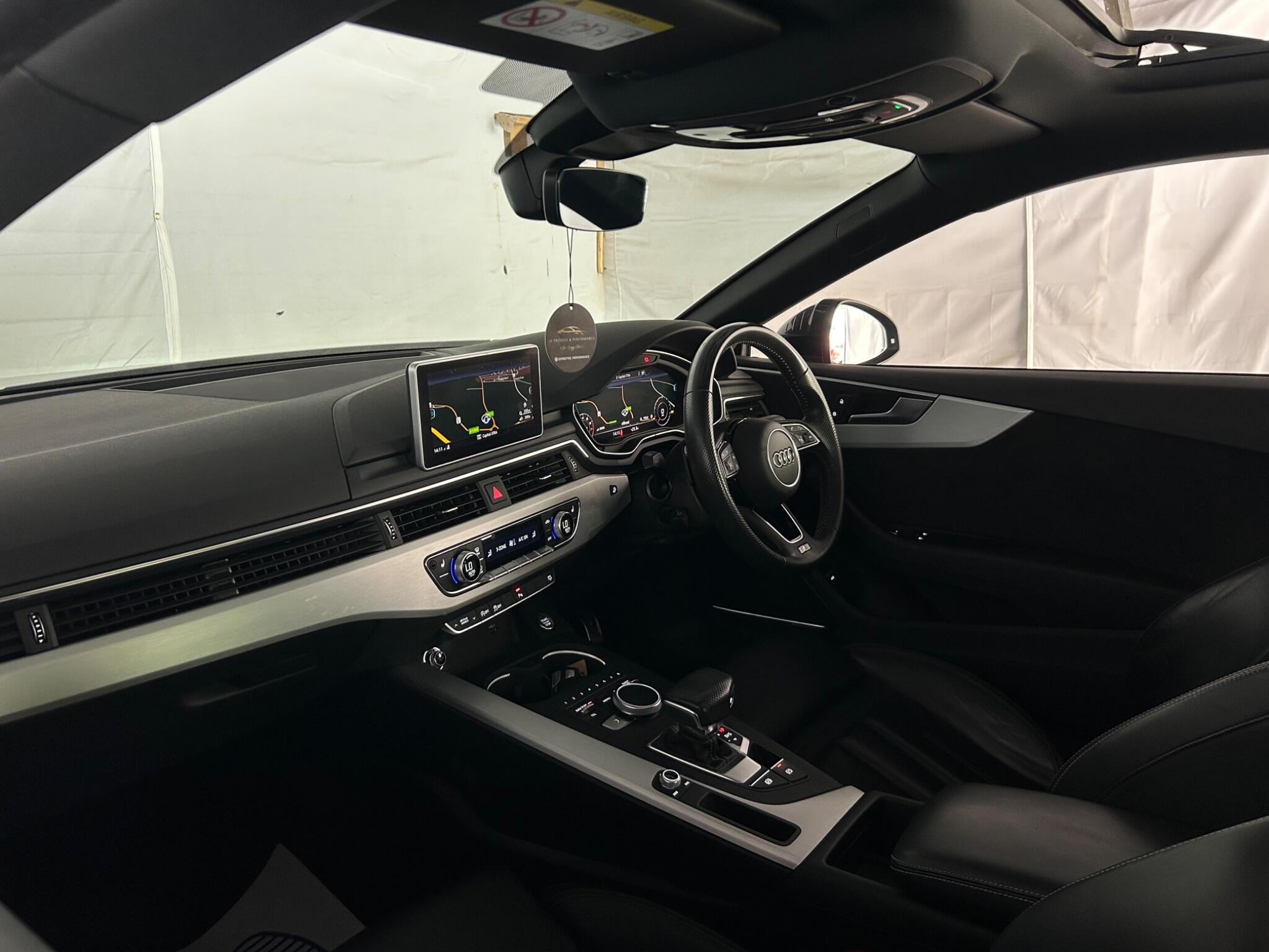 Audi A5 view 18