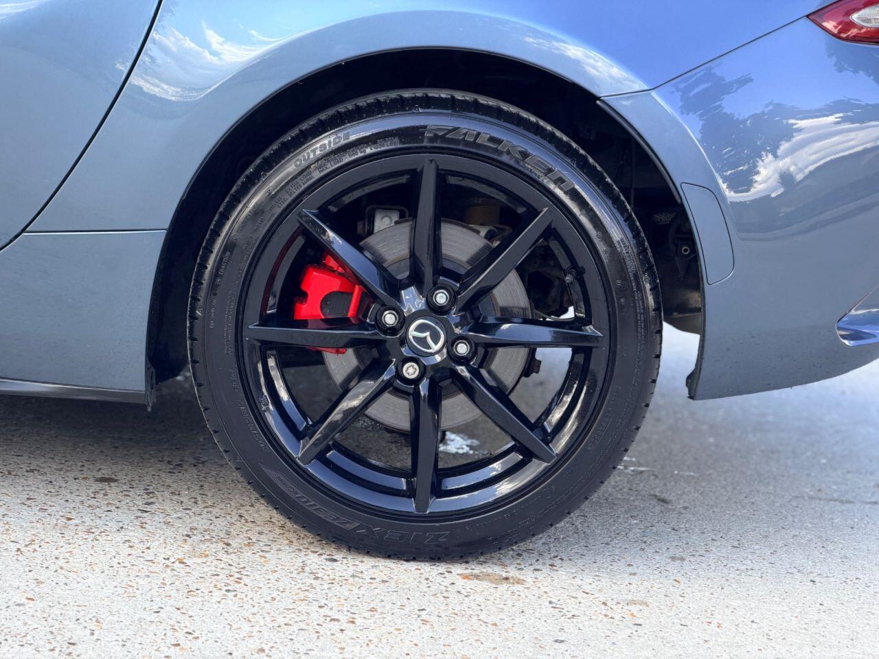 Mazda MX-5 view 13