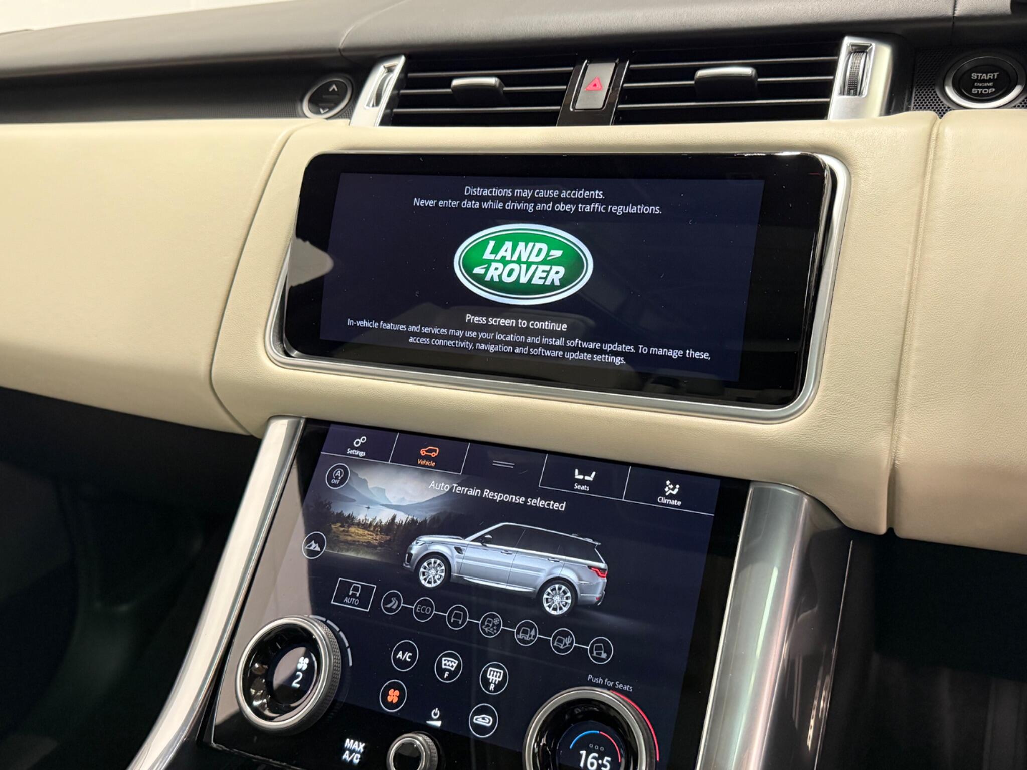 Land Rover Range Rover Sport view 22