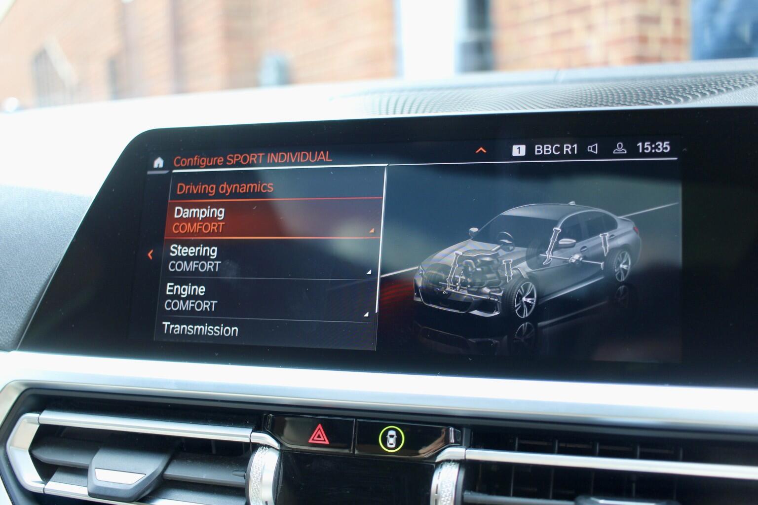 BMW 3 Series view 22