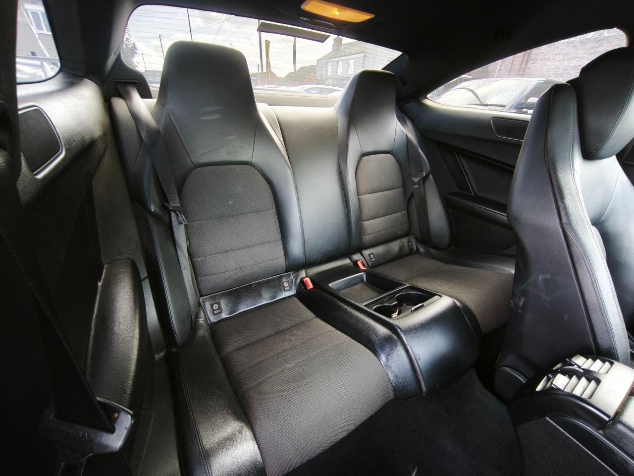 Mercedes-Benz C-Class view 25