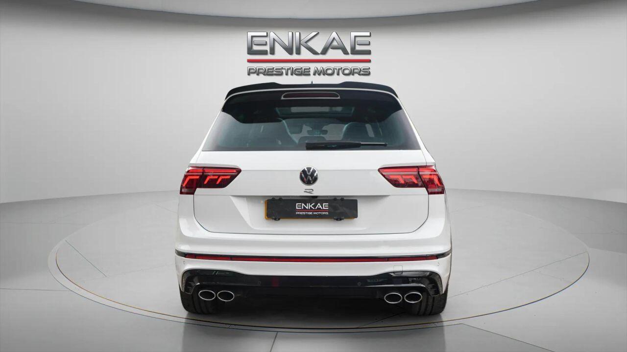 Volkswagen Tiguan view 5