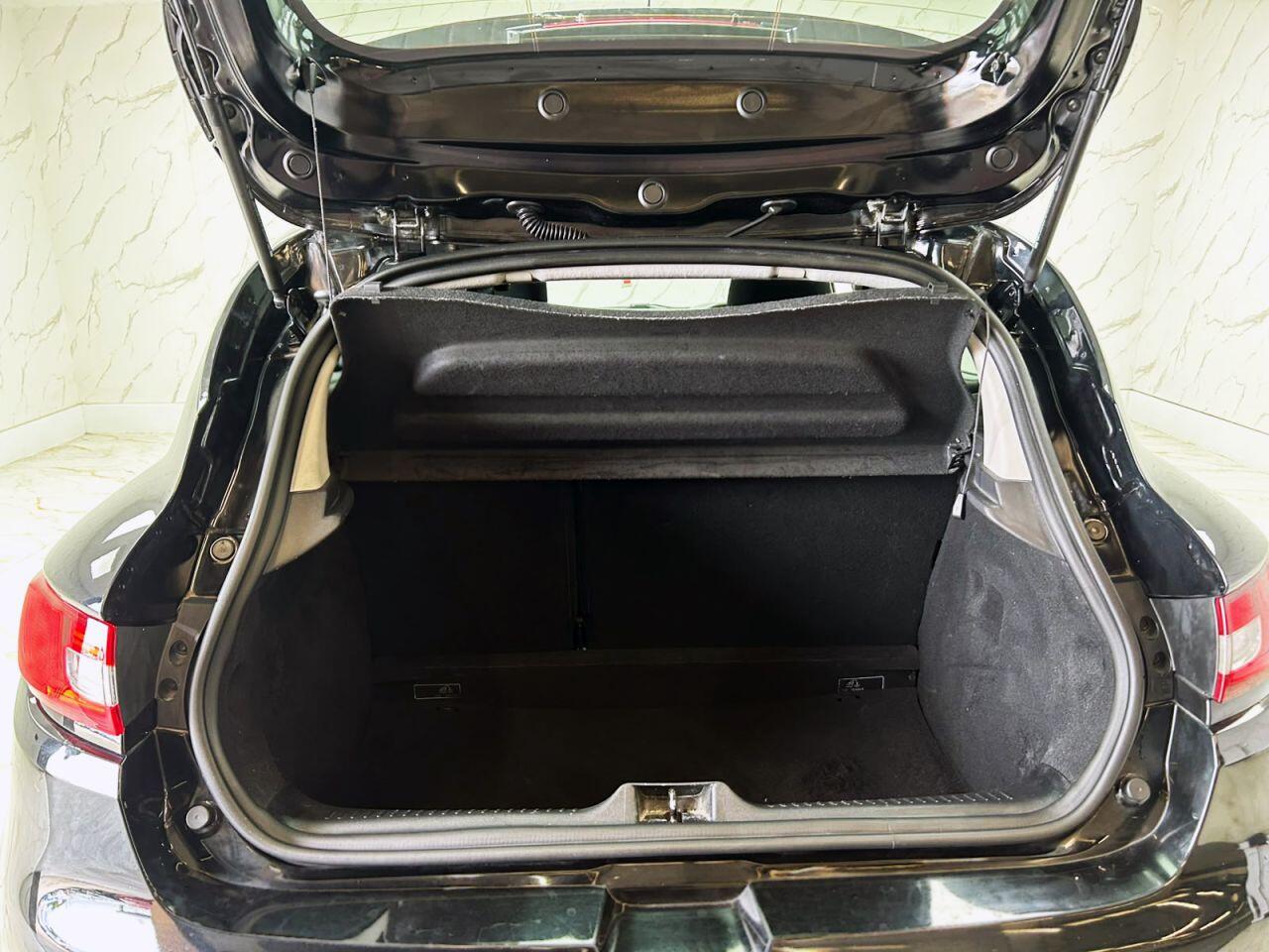 Renault Clio view 23