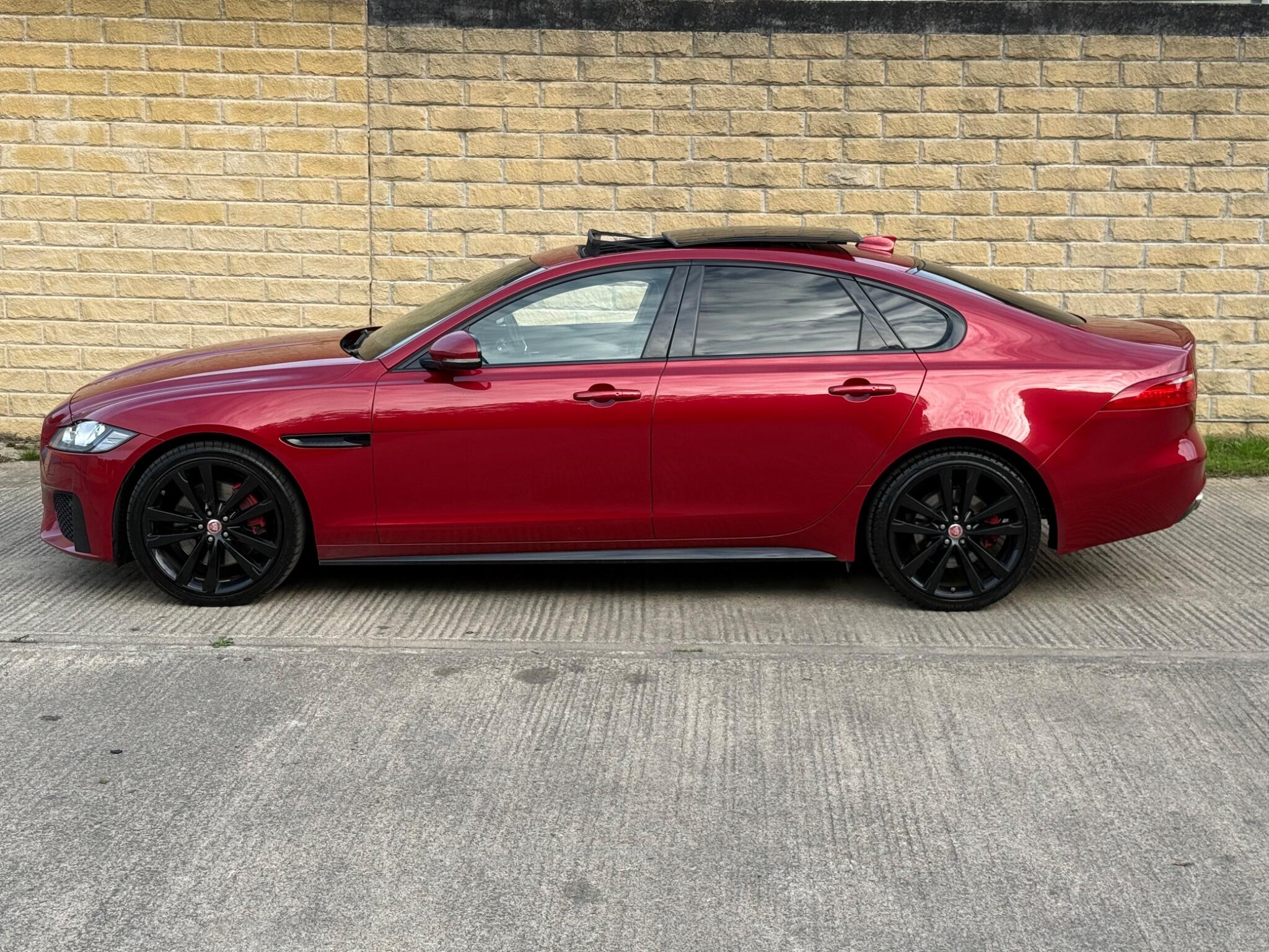 Jaguar XF view 2