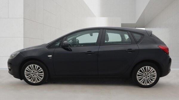 Vauxhall Astra view 6