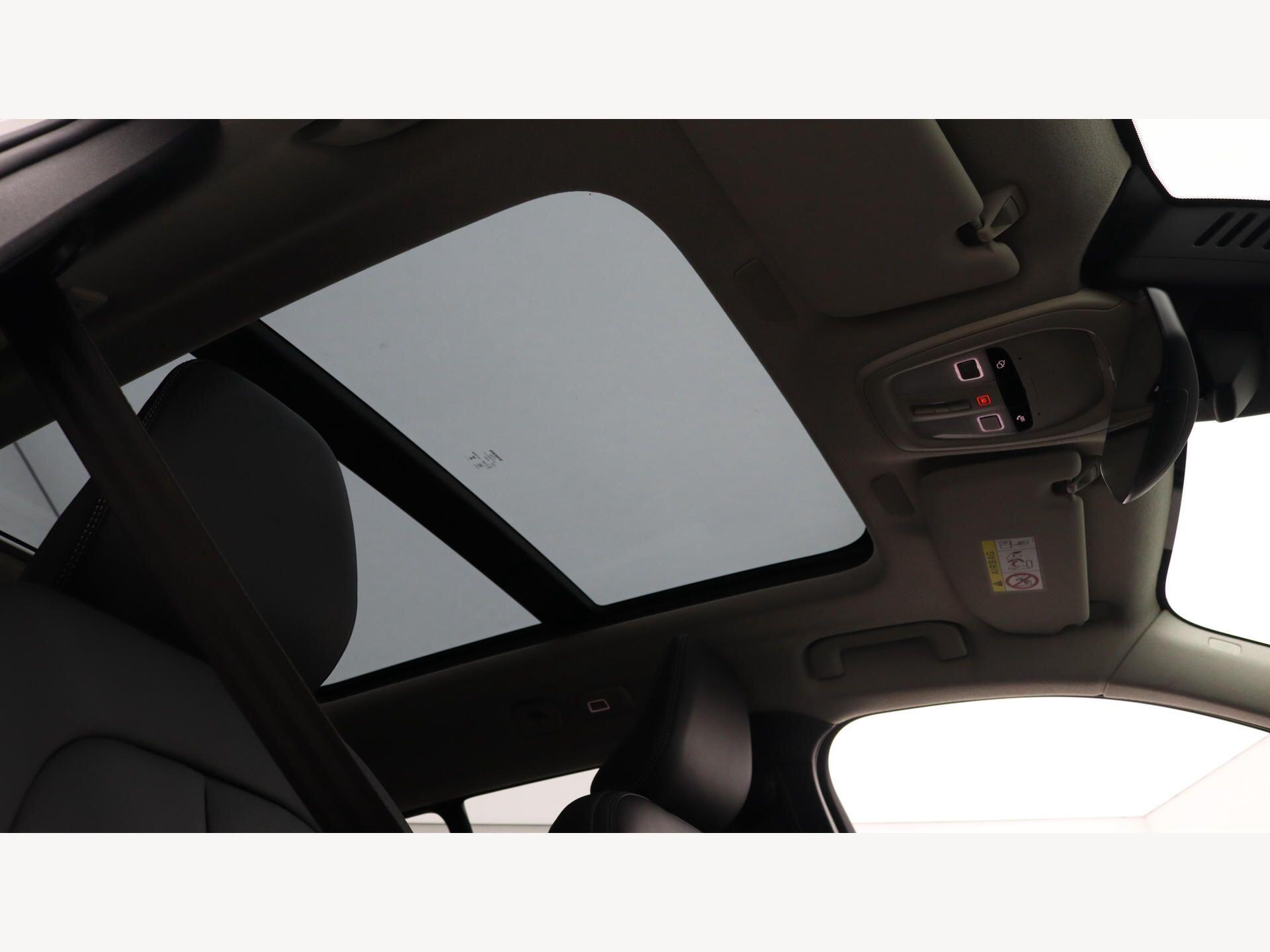 Volvo XC40 view 30