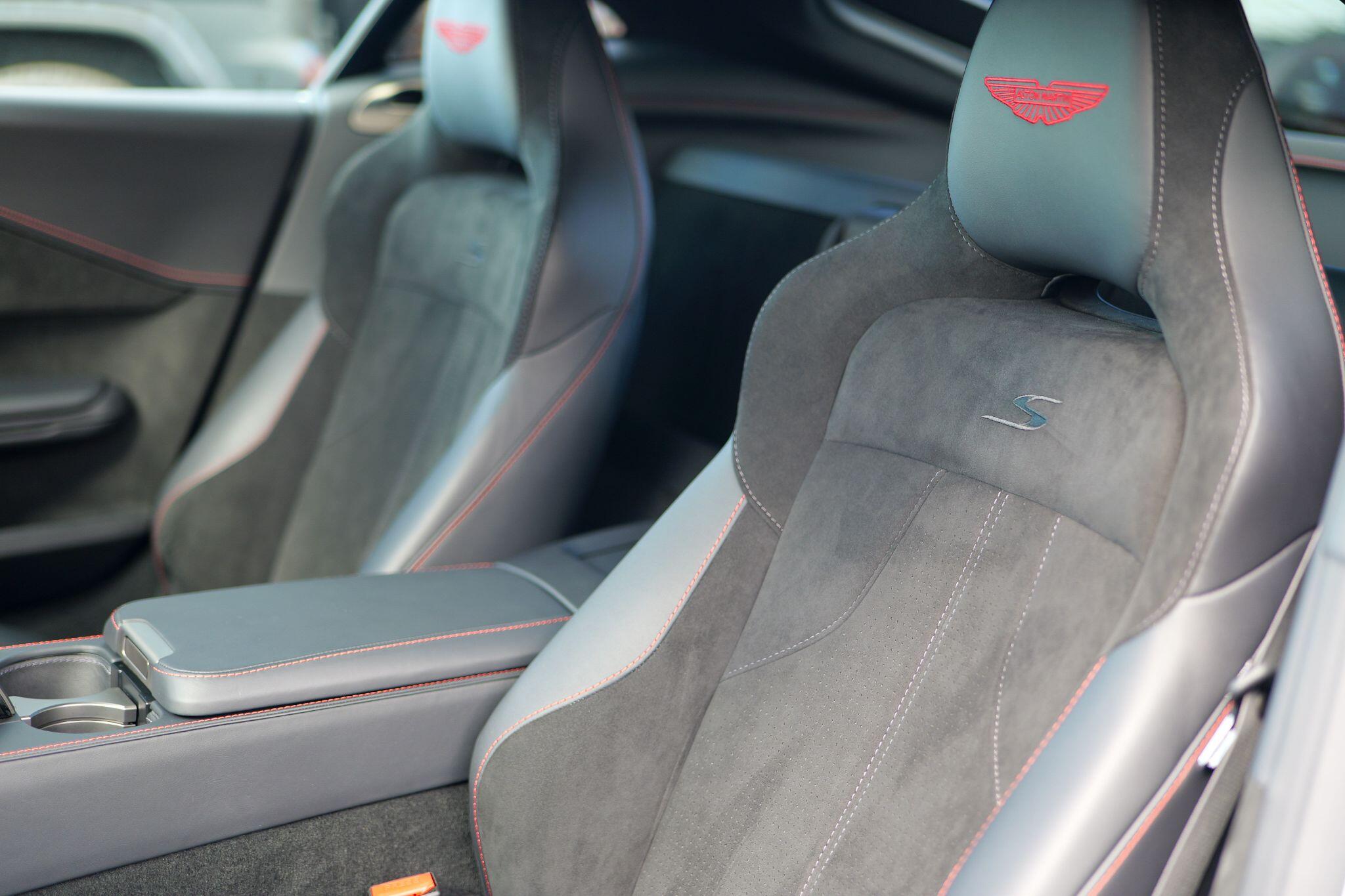 Aston Martin Vantage view 28