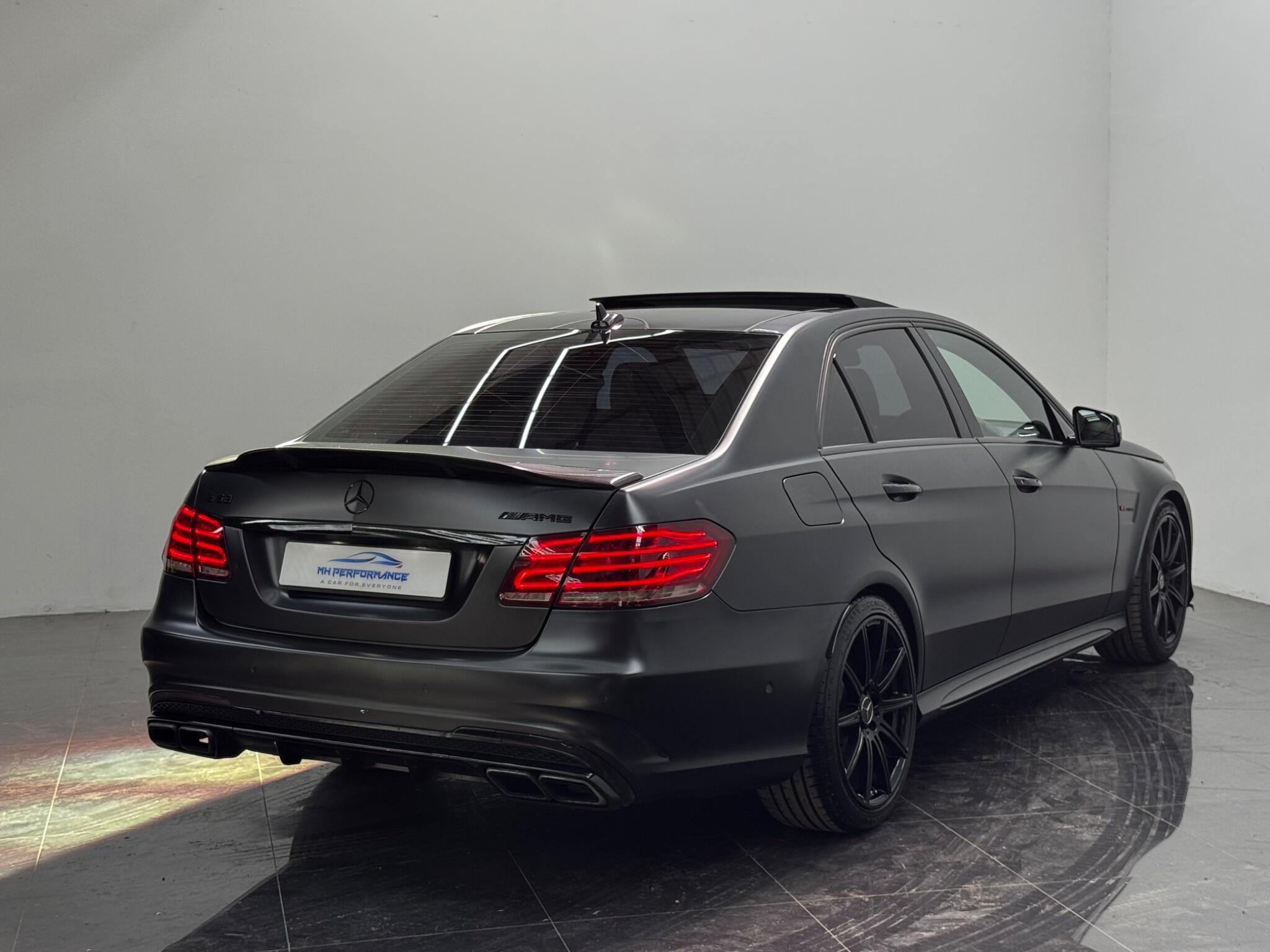 Mercedes-Benz E-Class view 31
