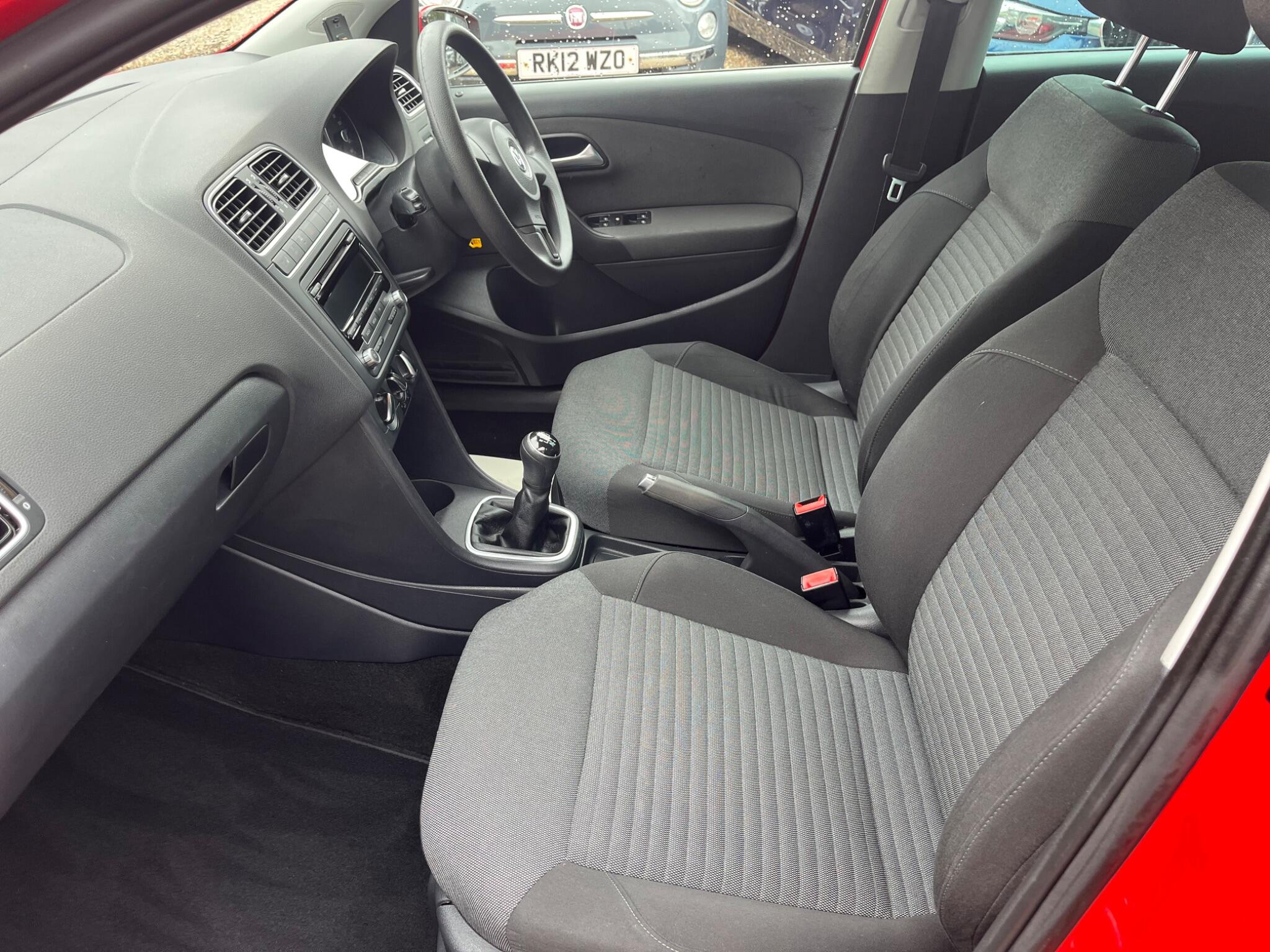 Volkswagen Polo view 12