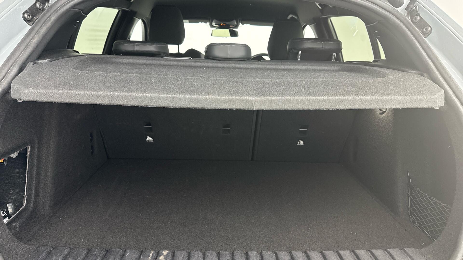 BMW 1 Series view 18
