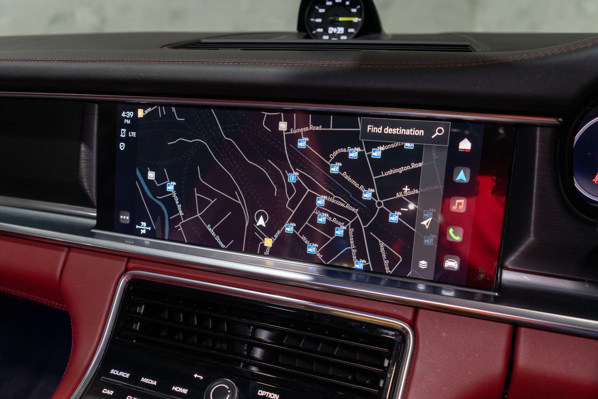 Porsche Panamera view 19