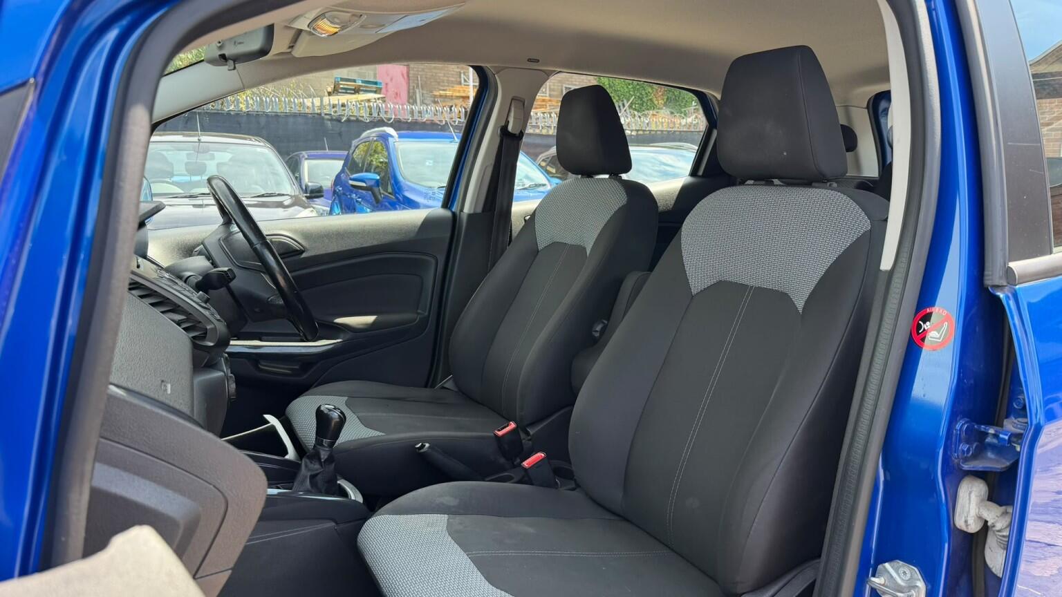 Ford Ecosport view 17
