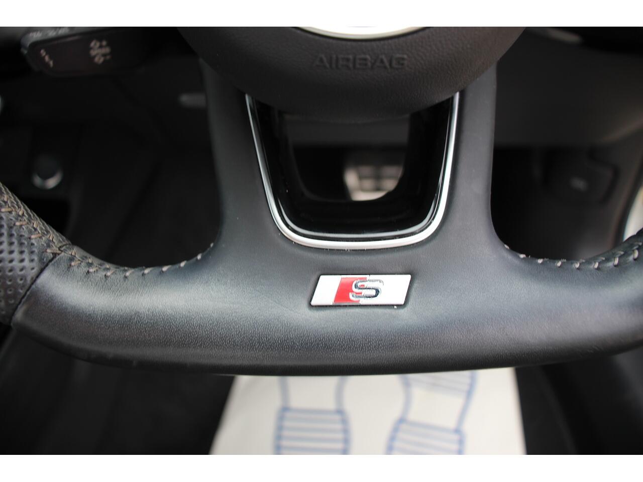Audi A4 view 35