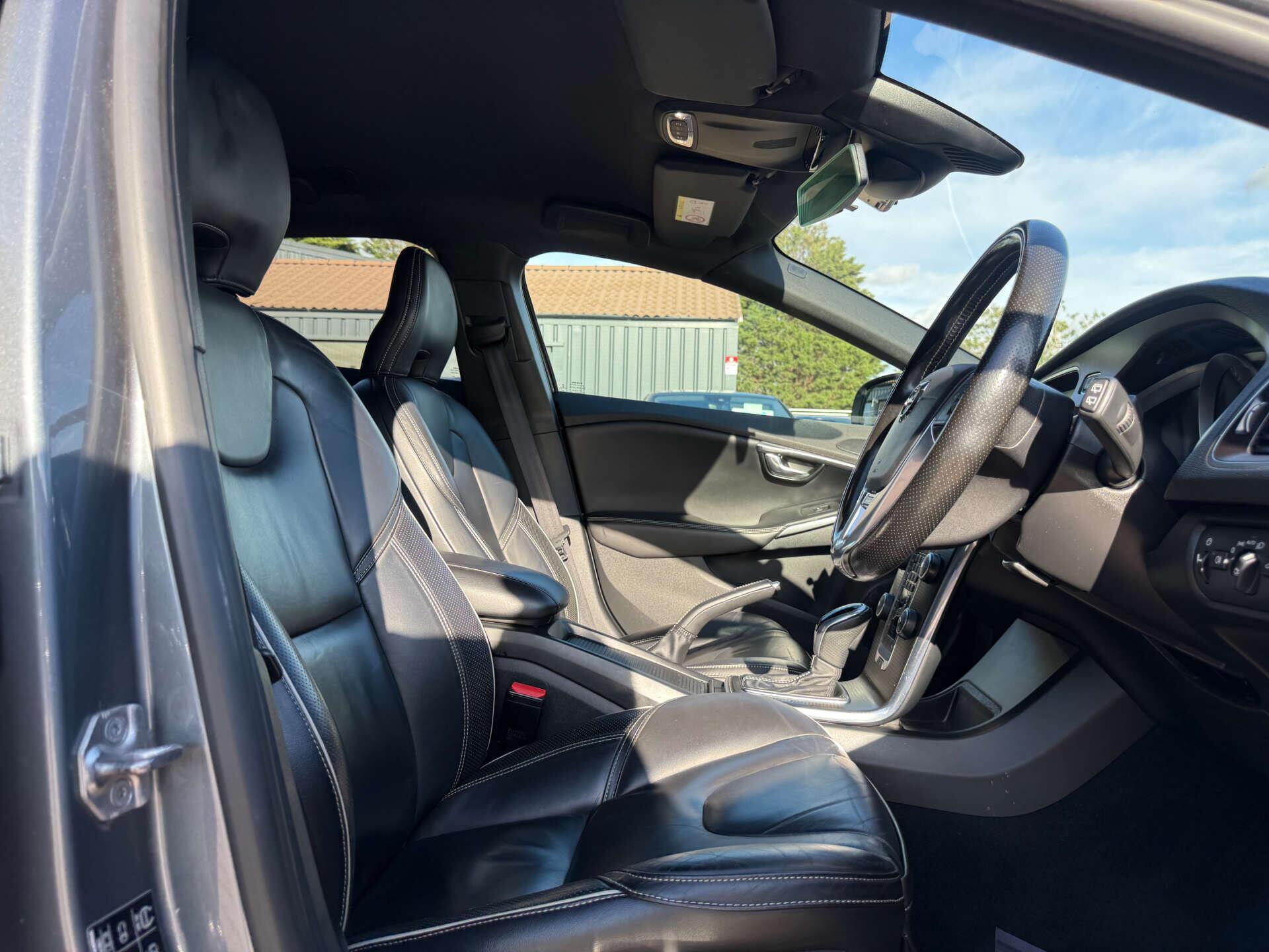 Volvo V40 view 33