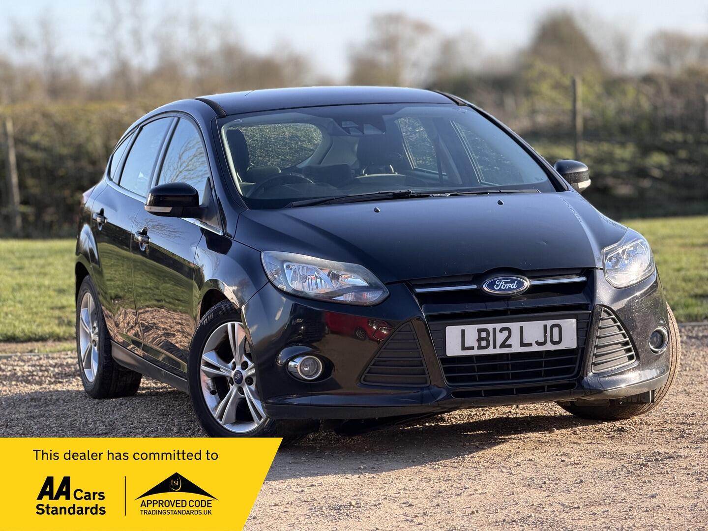 2012 Ford Focus 1.6 TDCi Zetec Euro 5 (s/s) 5dr image 4