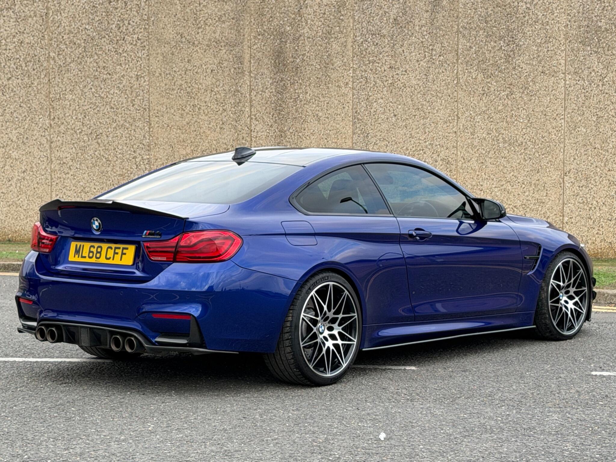 BMW M4 view 16