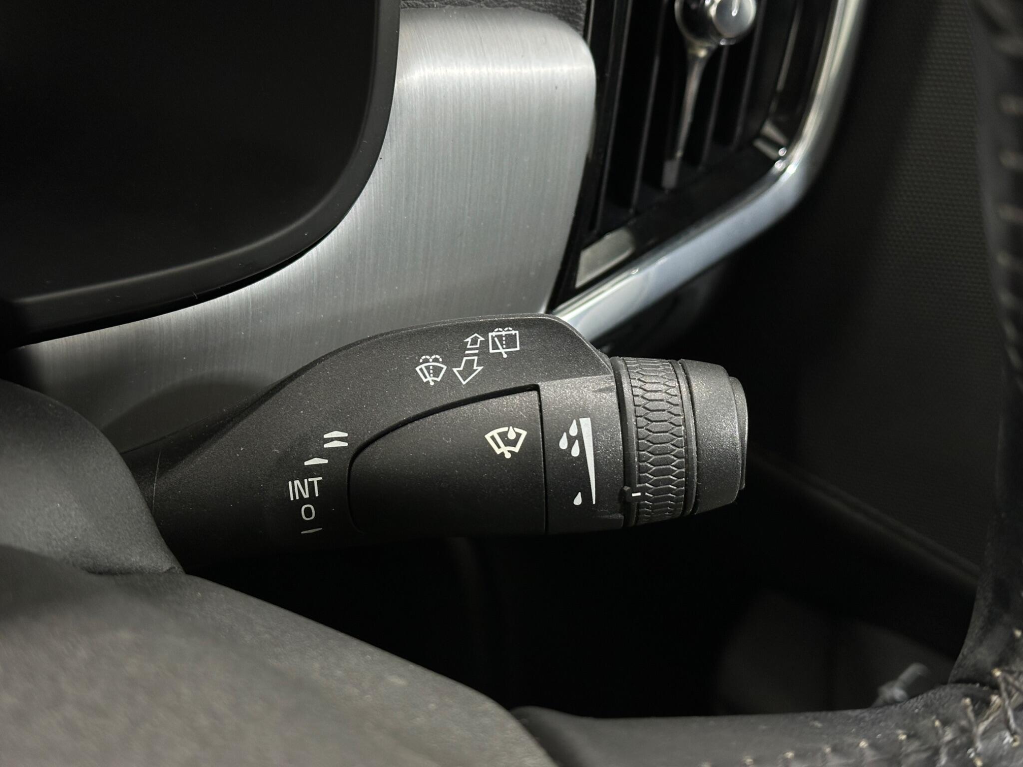 Volvo V90 view 17