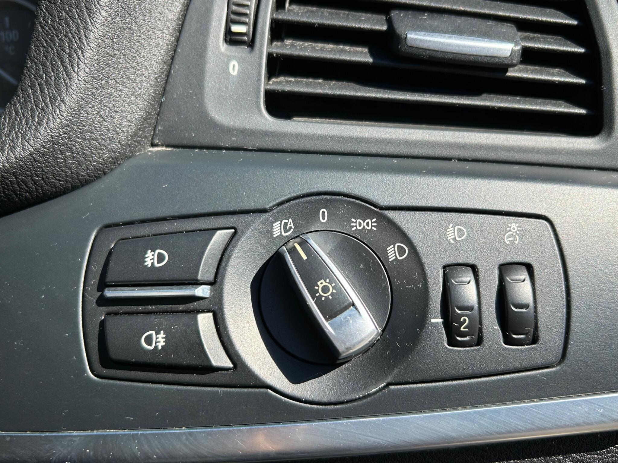 BMW X3 view 28