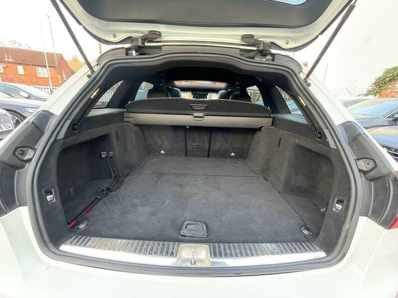 2016 Mercedes-Benz C Class image 49