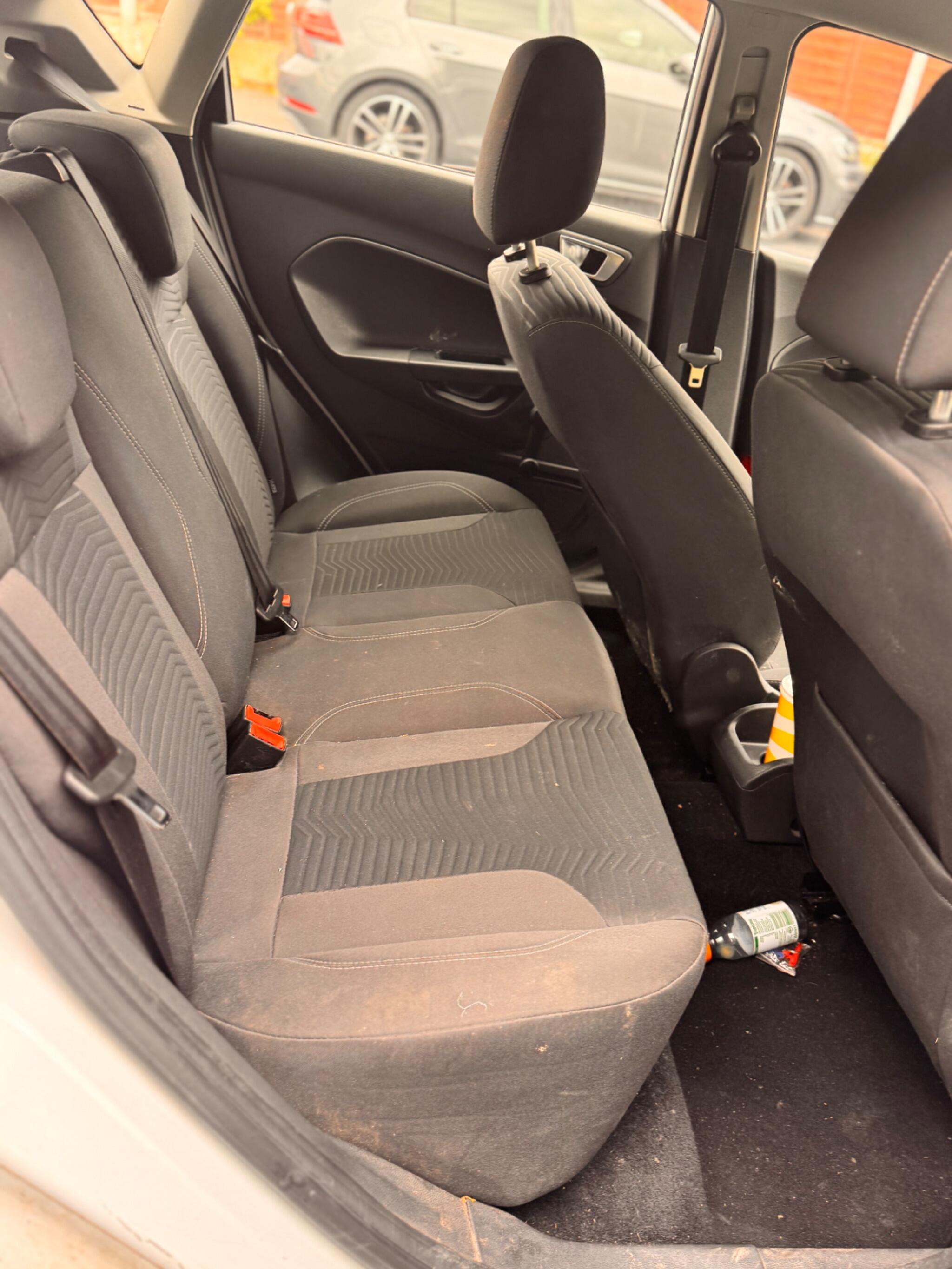Ford Fiesta view 9