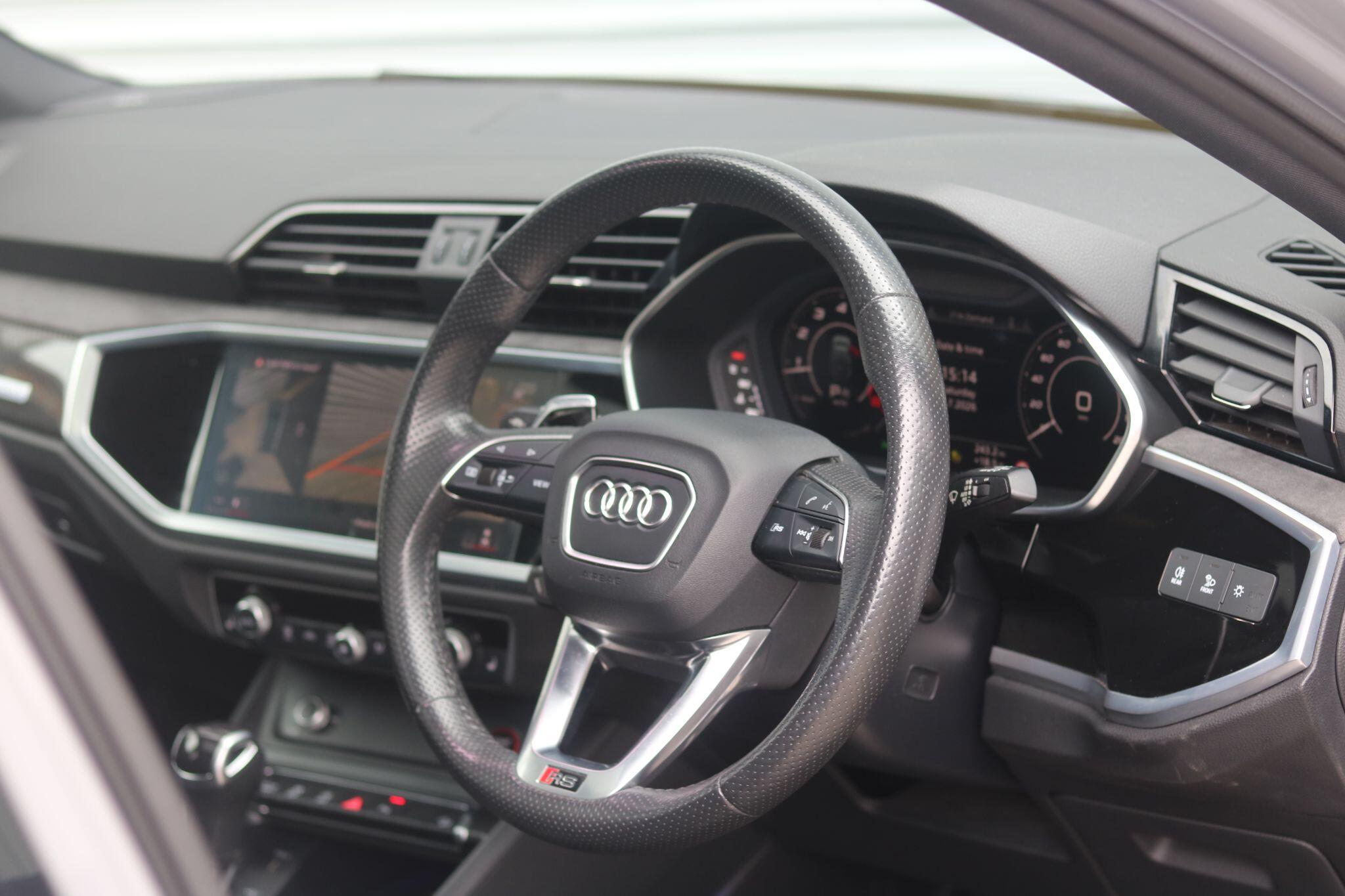 Audi RS Q3 view 14
