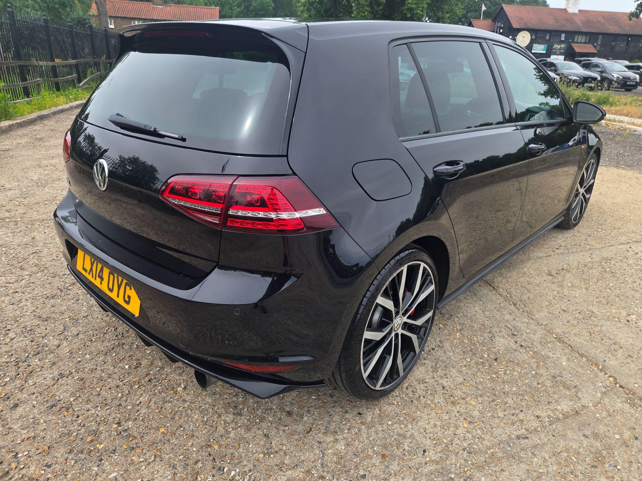 Volkswagen Golf view 13
