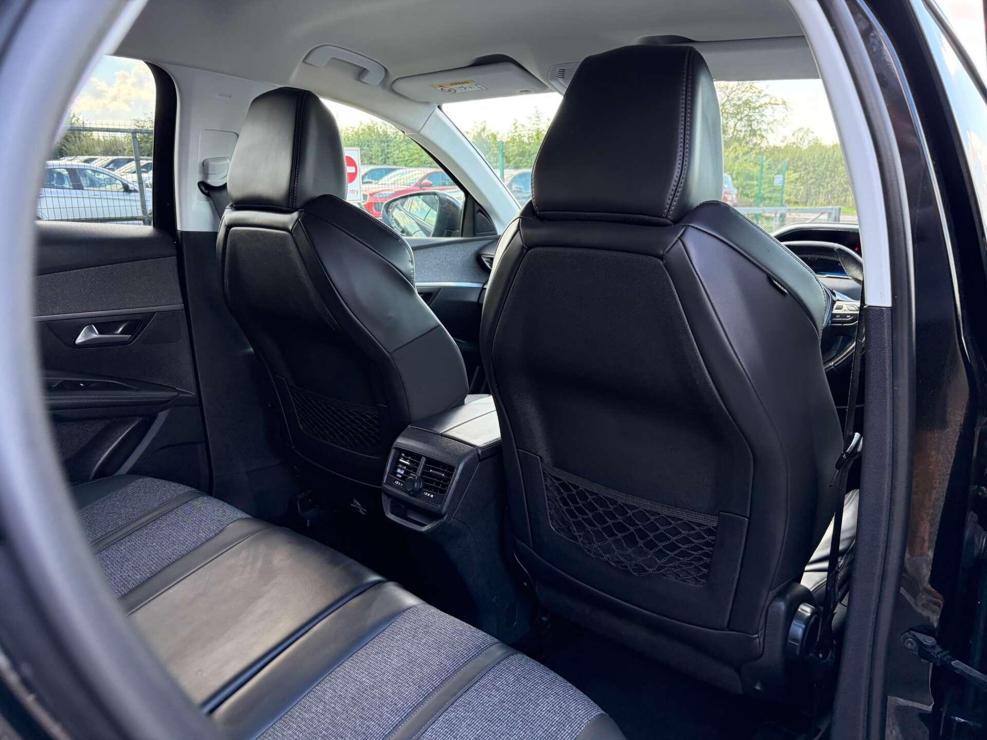 Peugeot 3008 view 29