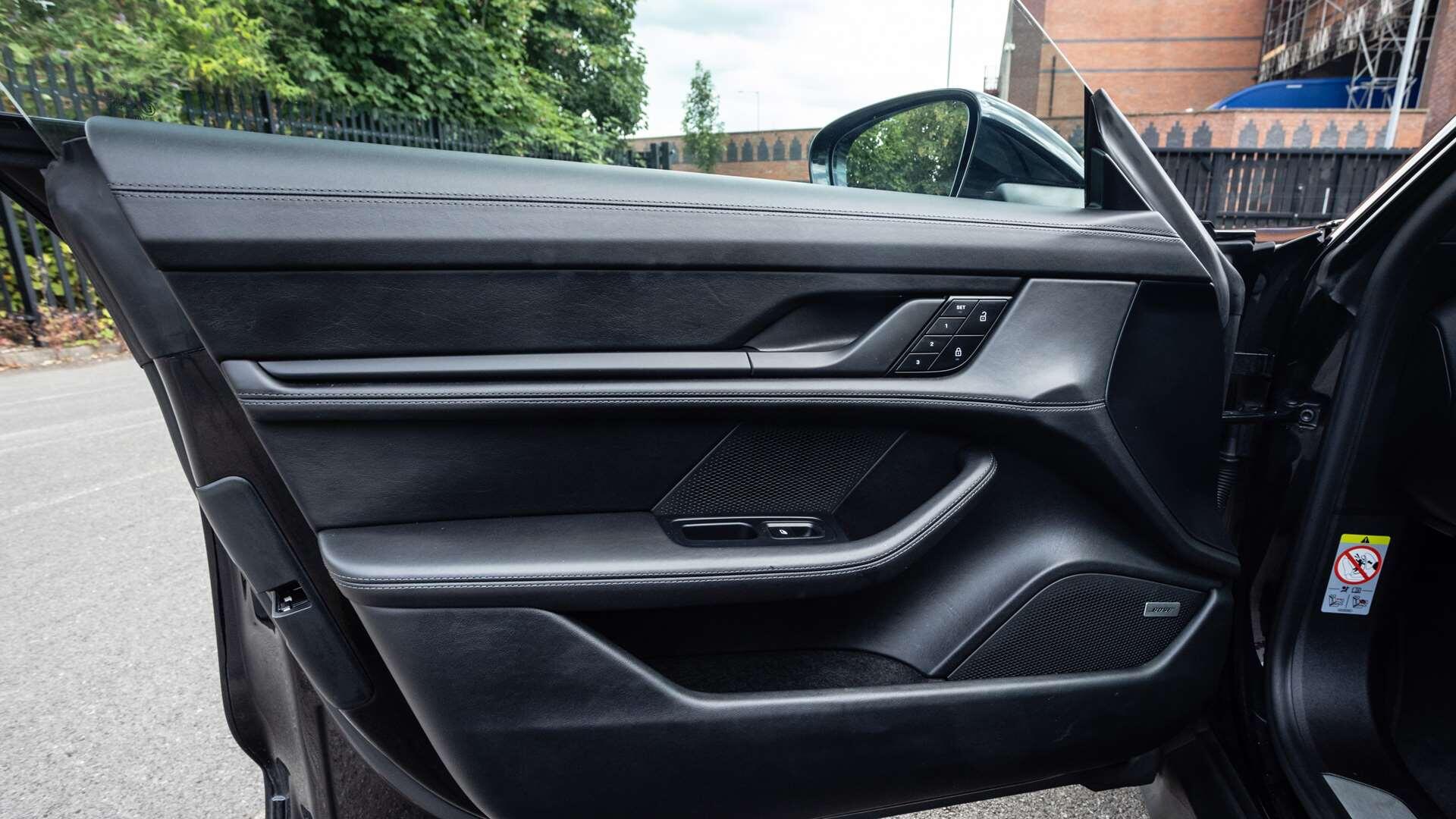 Porsche Taycan view 16