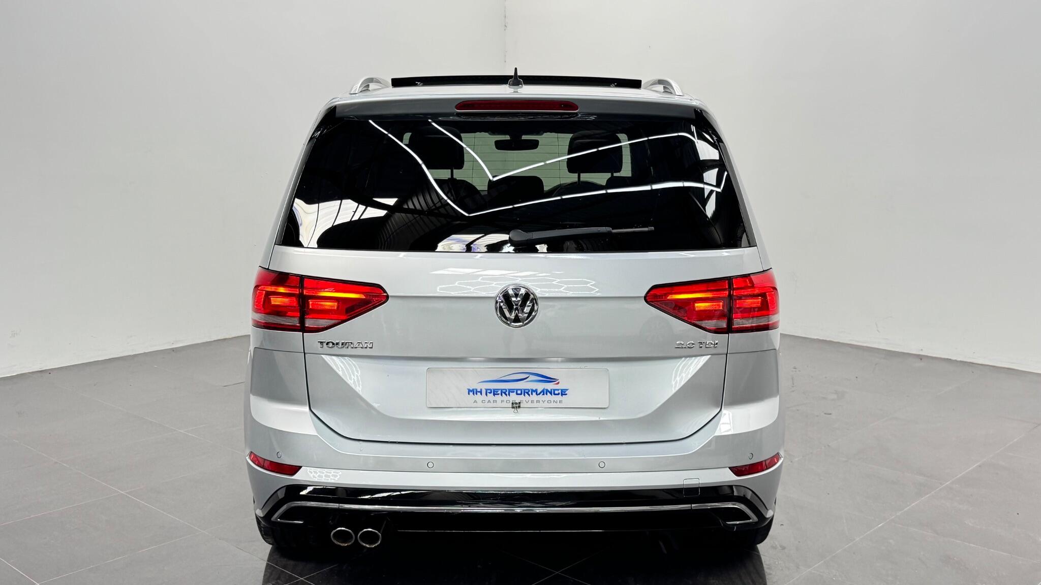 Volkswagen Touran view 59