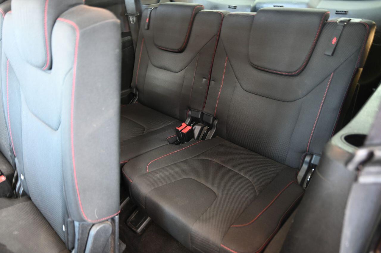 Ford S-Max view 16