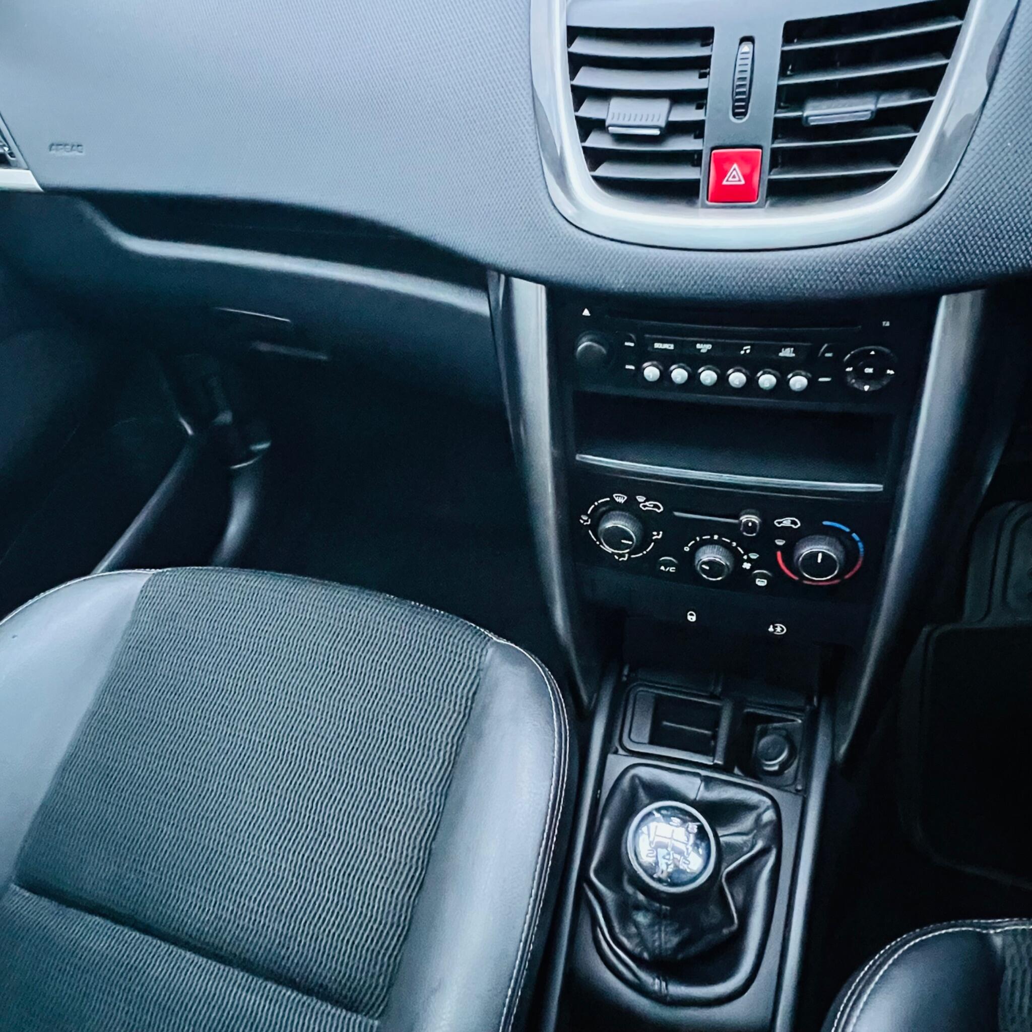 Peugeot 207 SW view 20