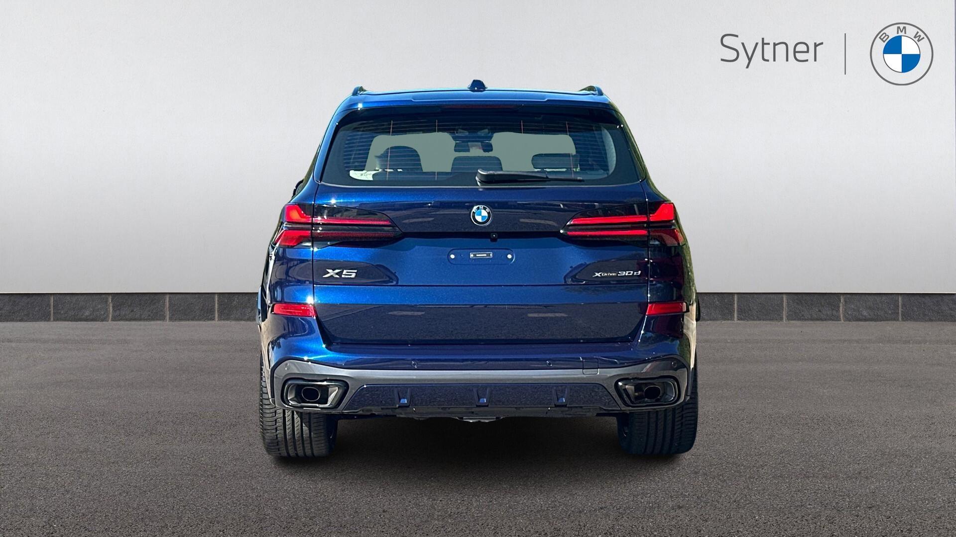 BMW X5 view 15