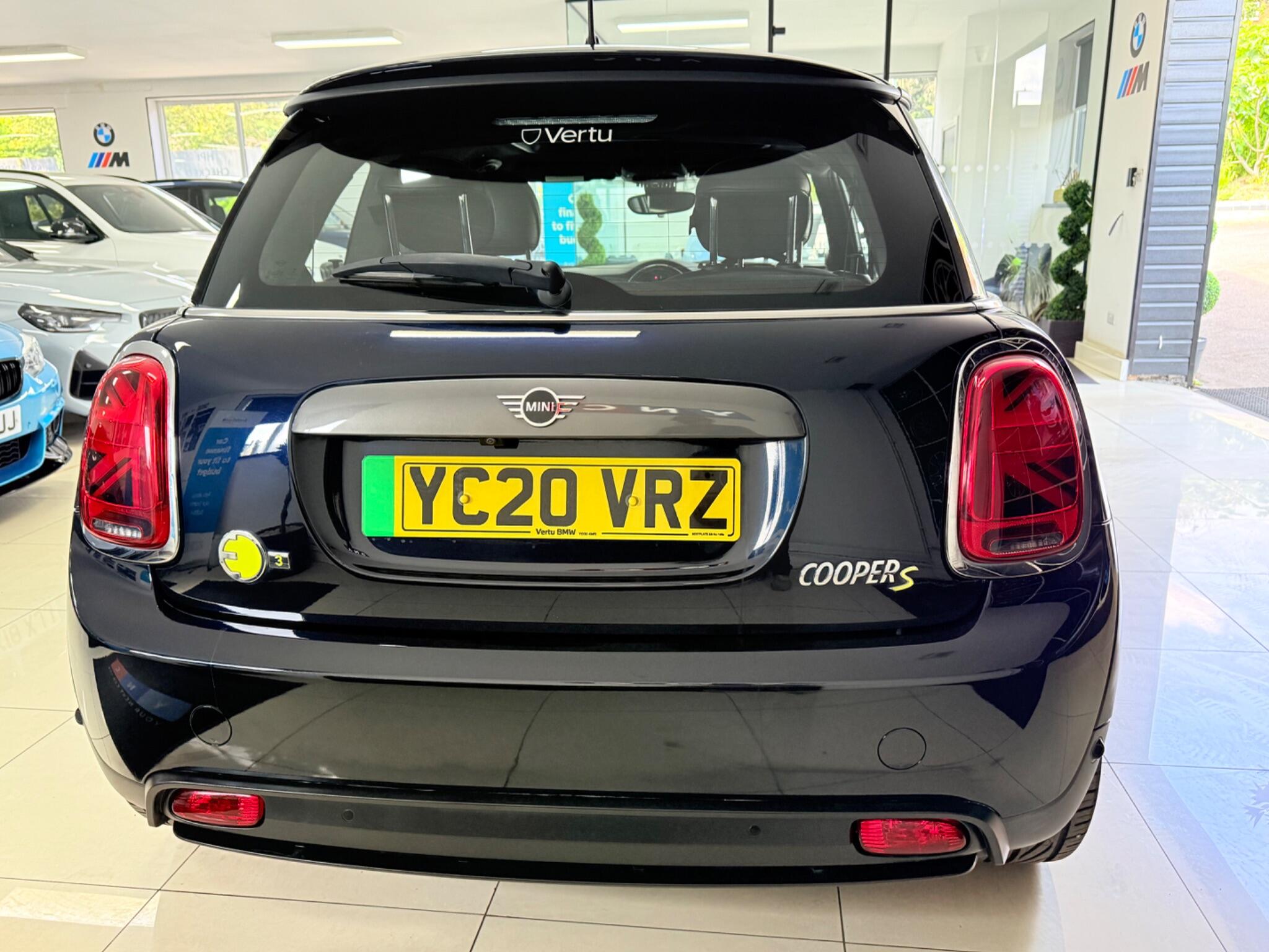MINI Hatch view 16
