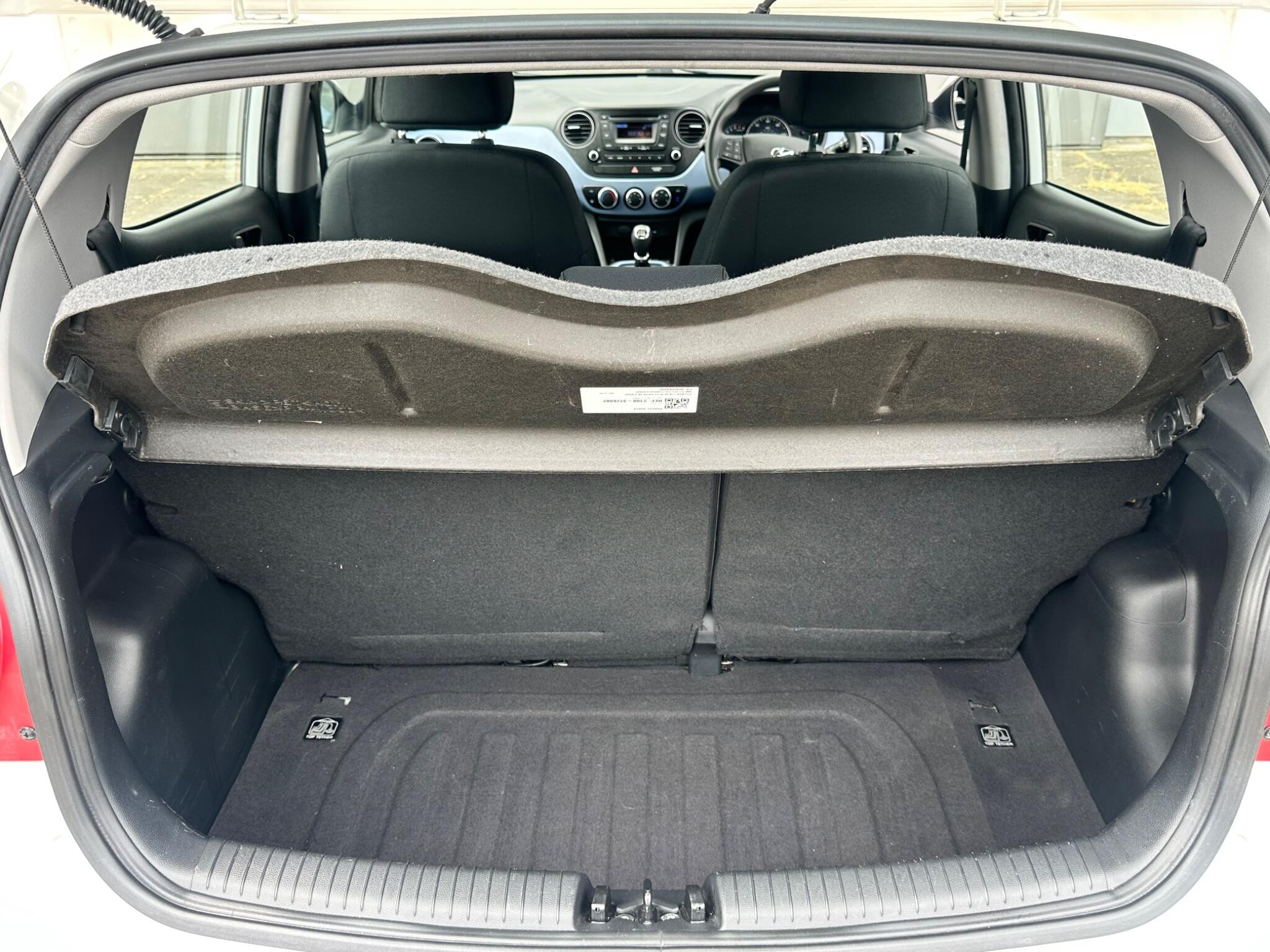 Hyundai I10 view 12