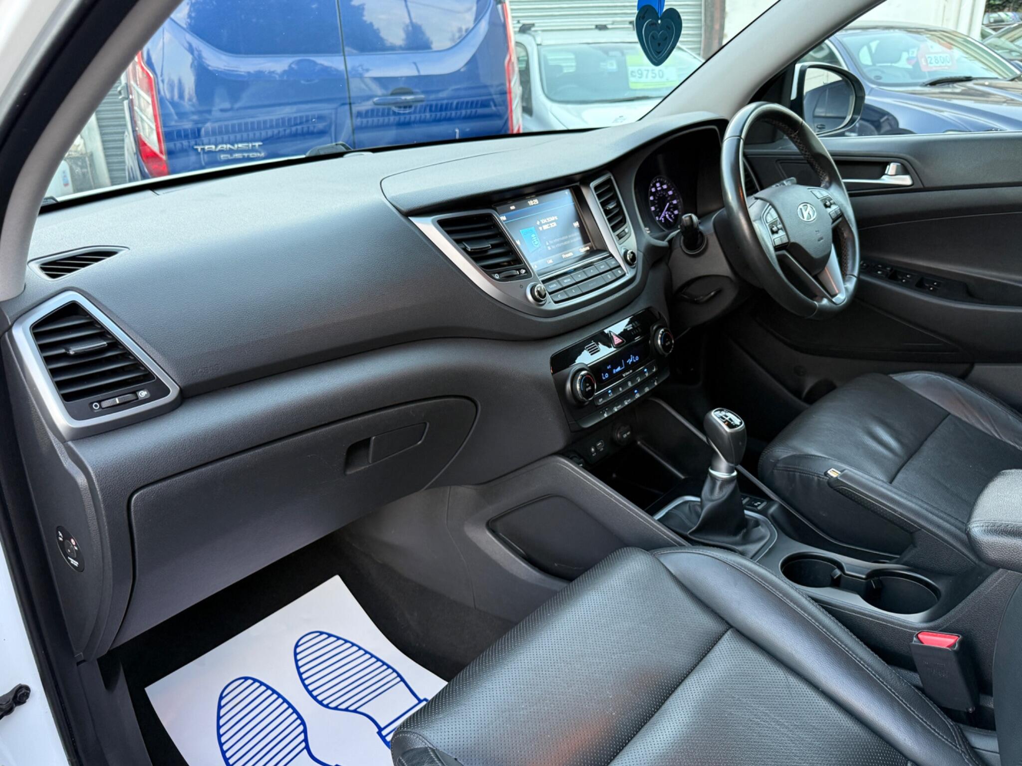 Hyundai TUCSON - Image 43