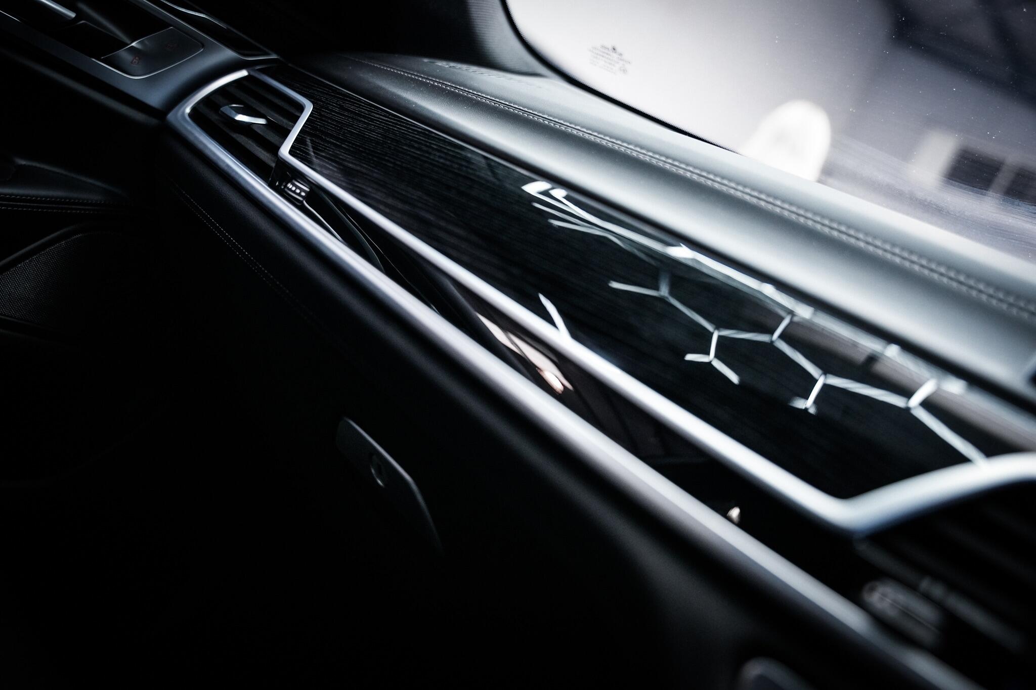 BMW 7 Series view 48