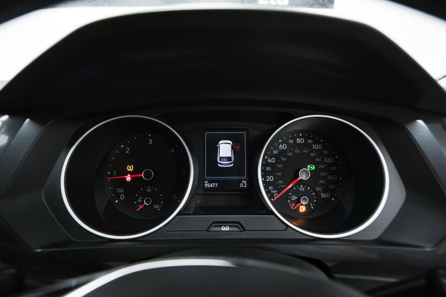 Volkswagen Tiguan view 20