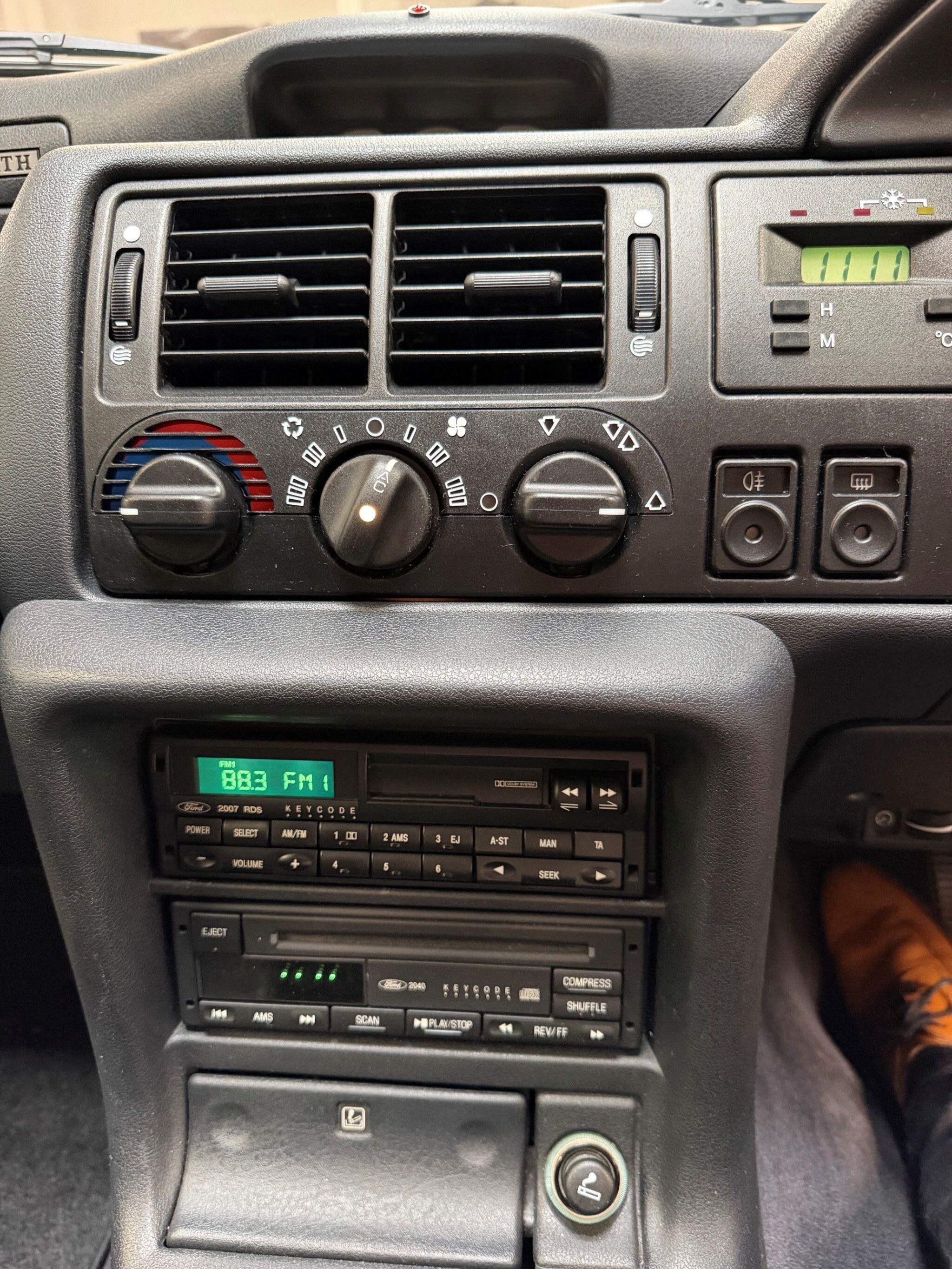 Ford Escort view 10
