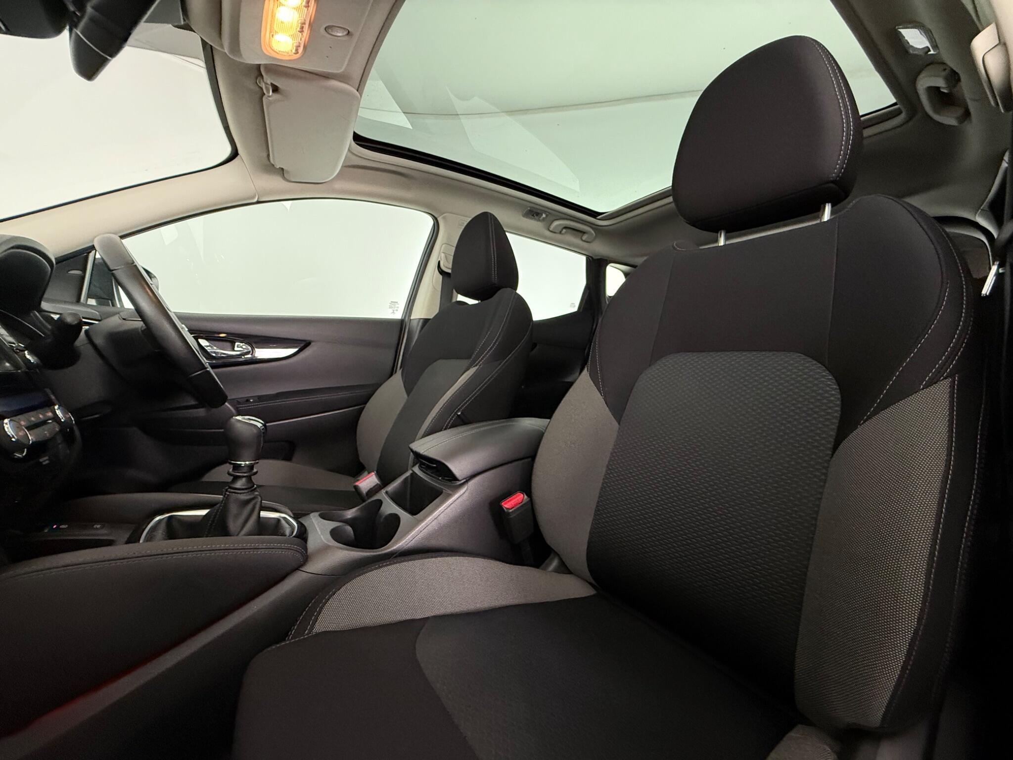 Nissan Qashqai view 25