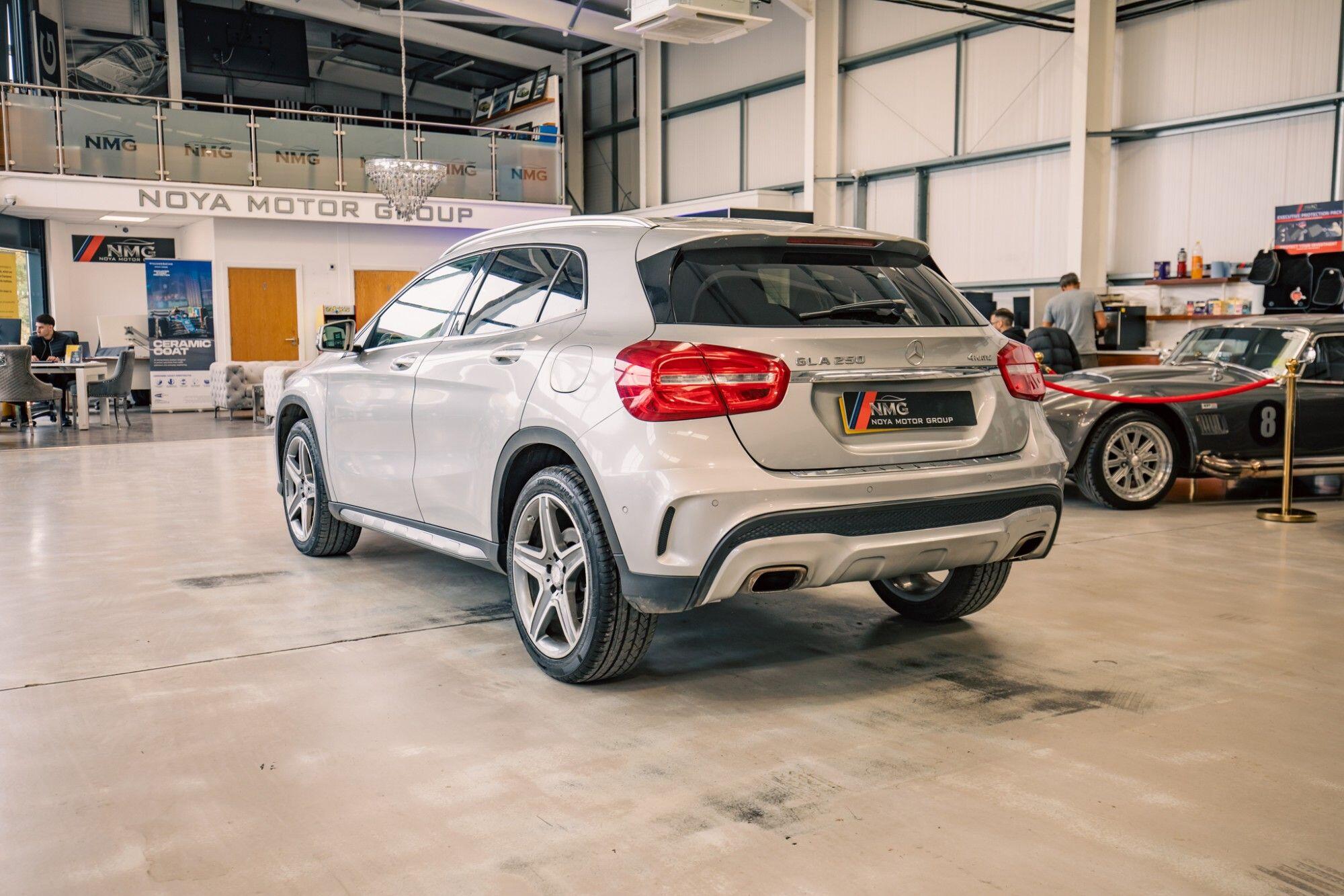 Mercedes-Benz Gla view 31