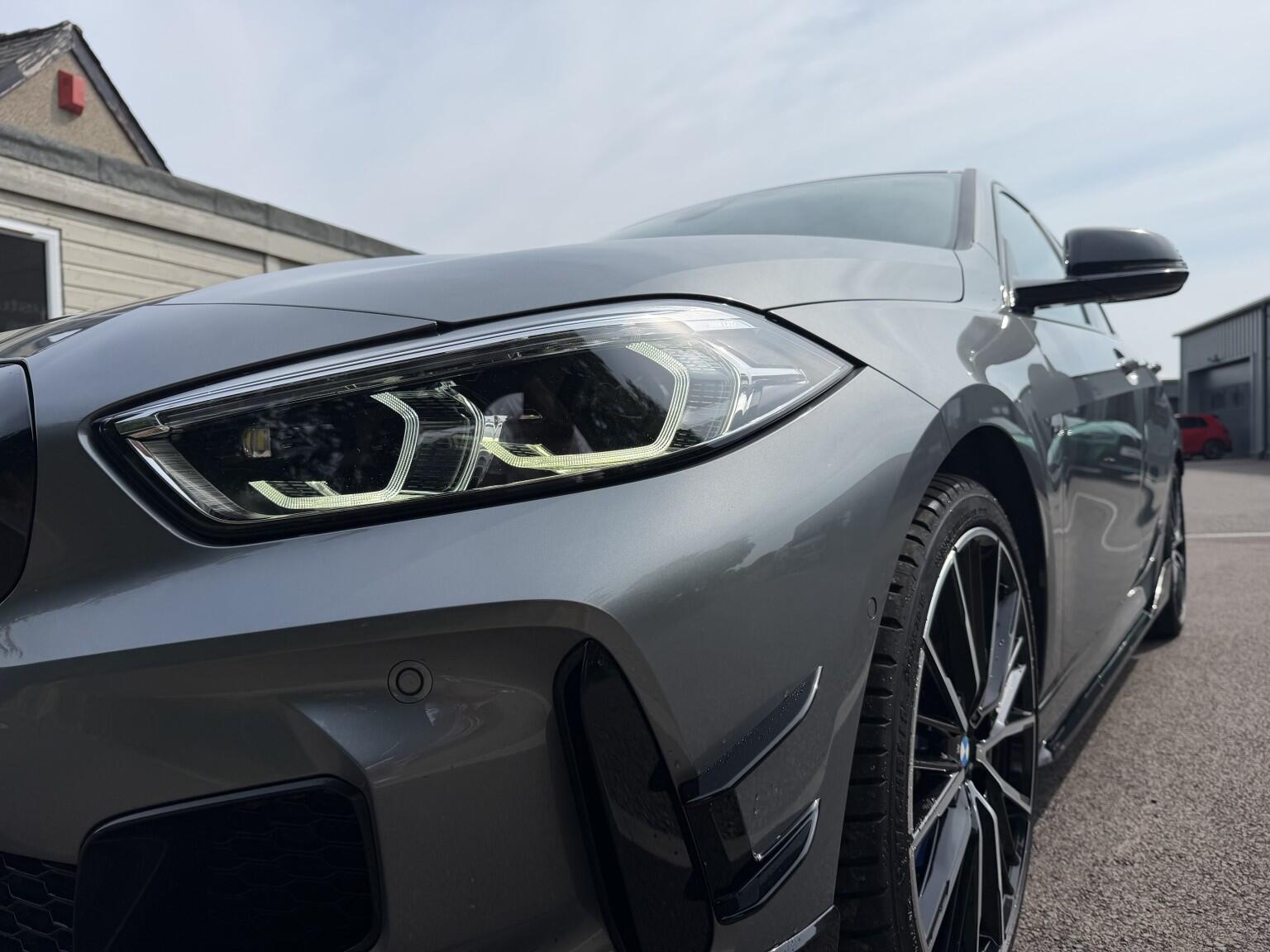 BMW 1 Series view 15