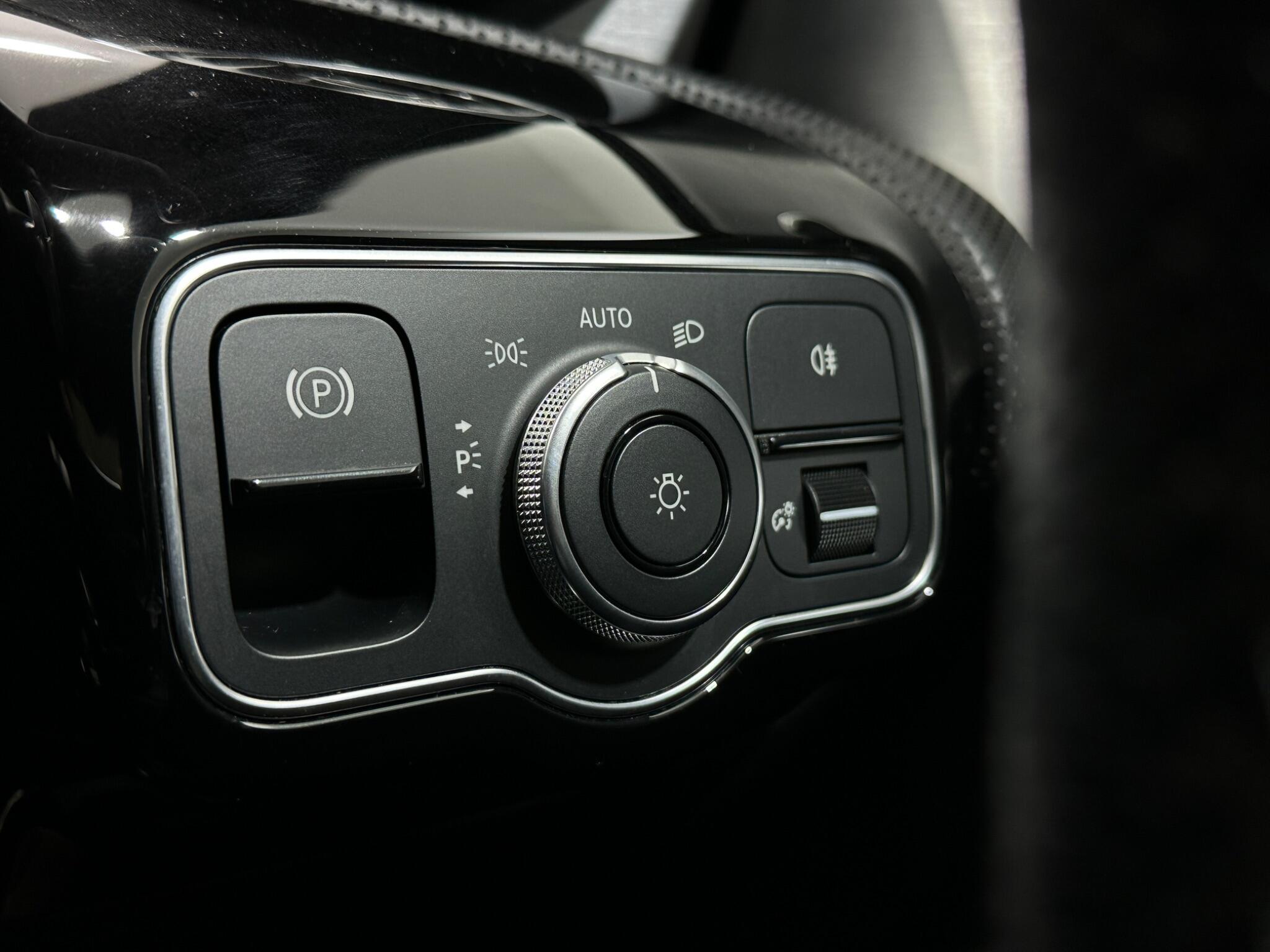 Mercedes-Benz A-Class view 18