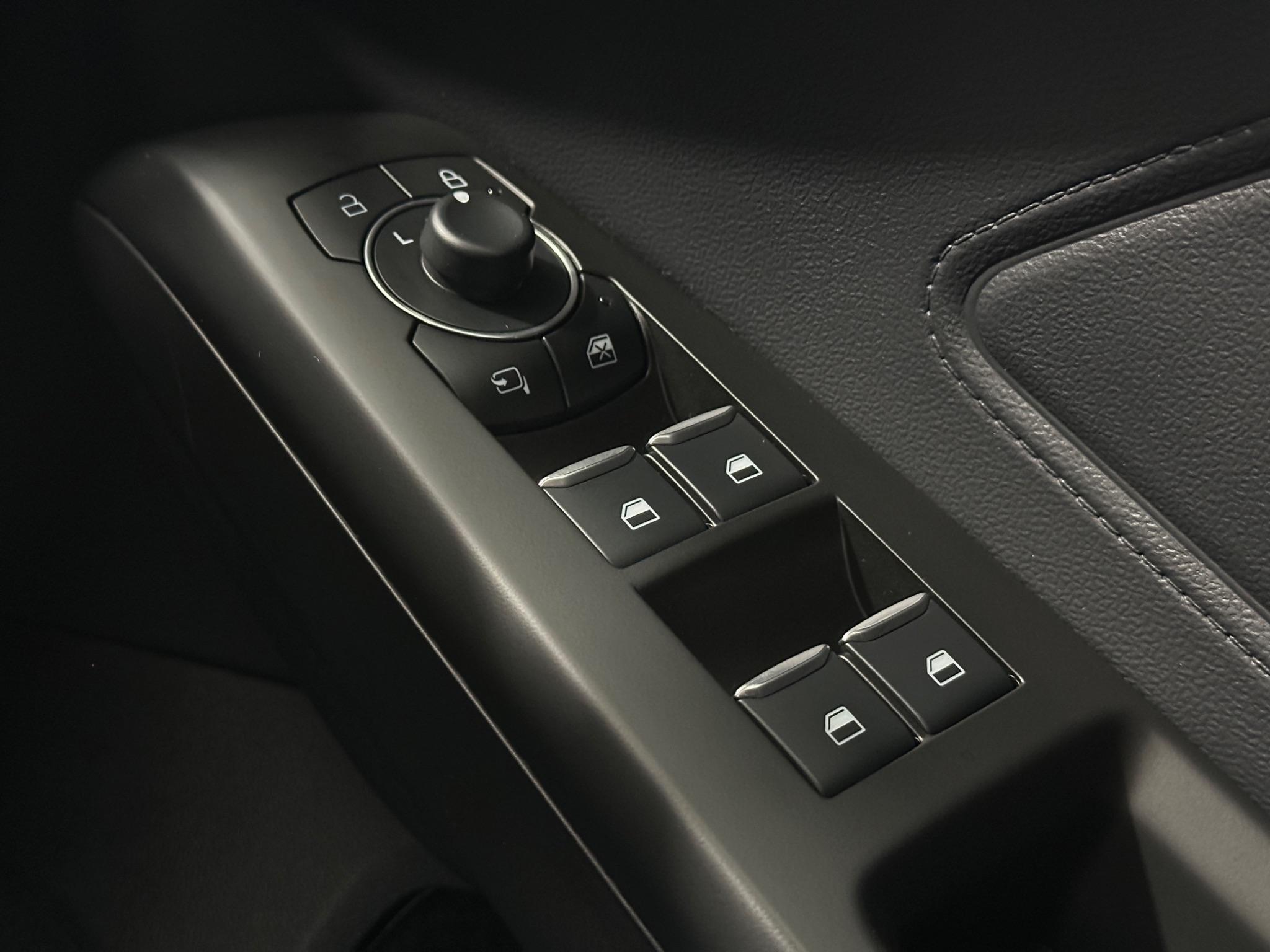 Ford Focus view 18