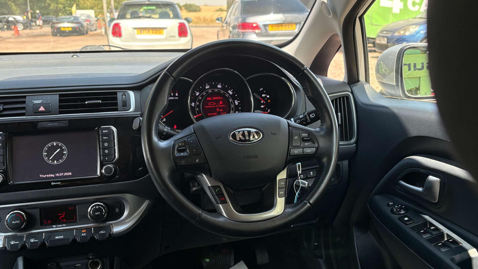 Kia Rio view 16