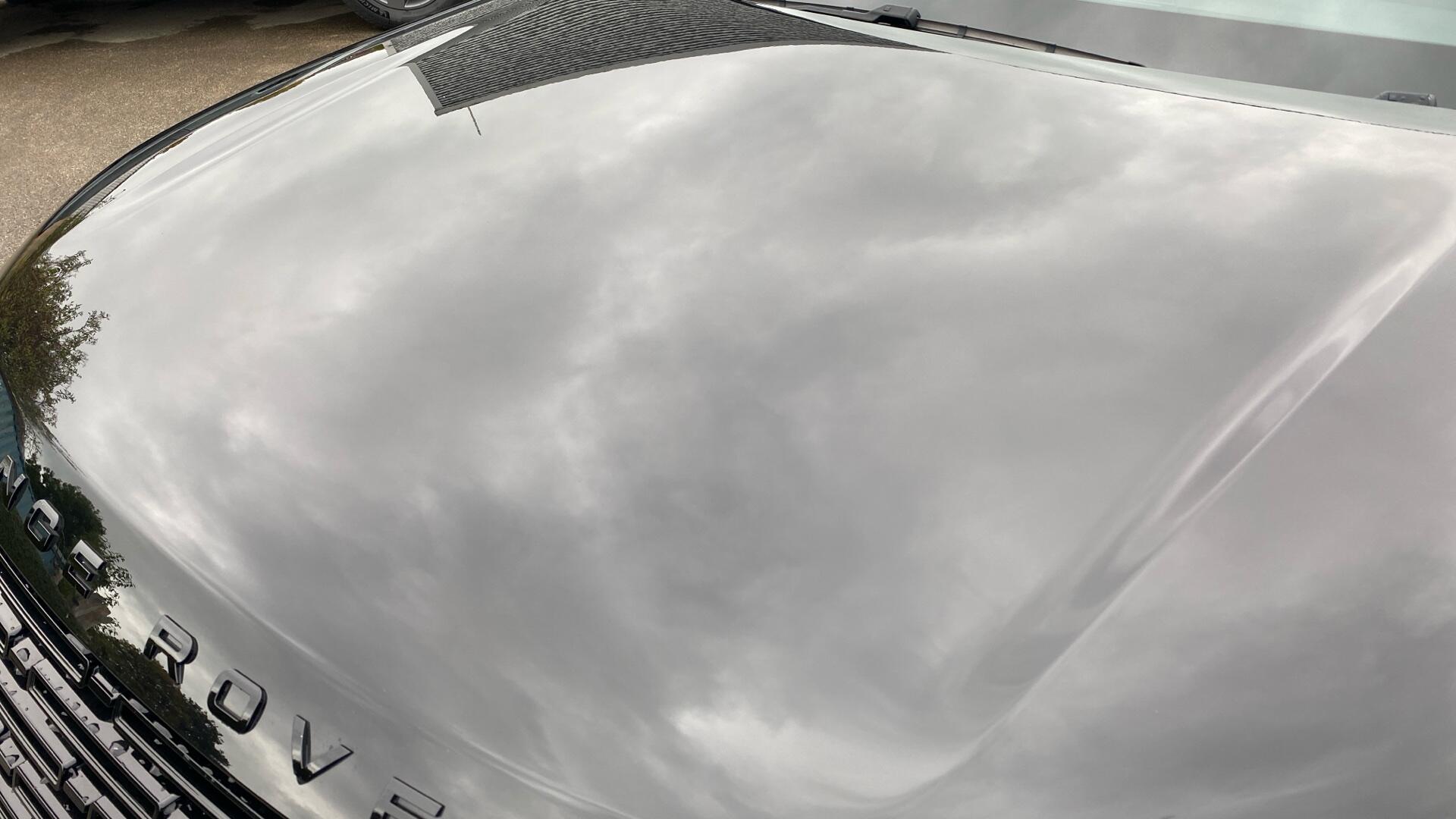 Land Rover Range Rover Velar view 27