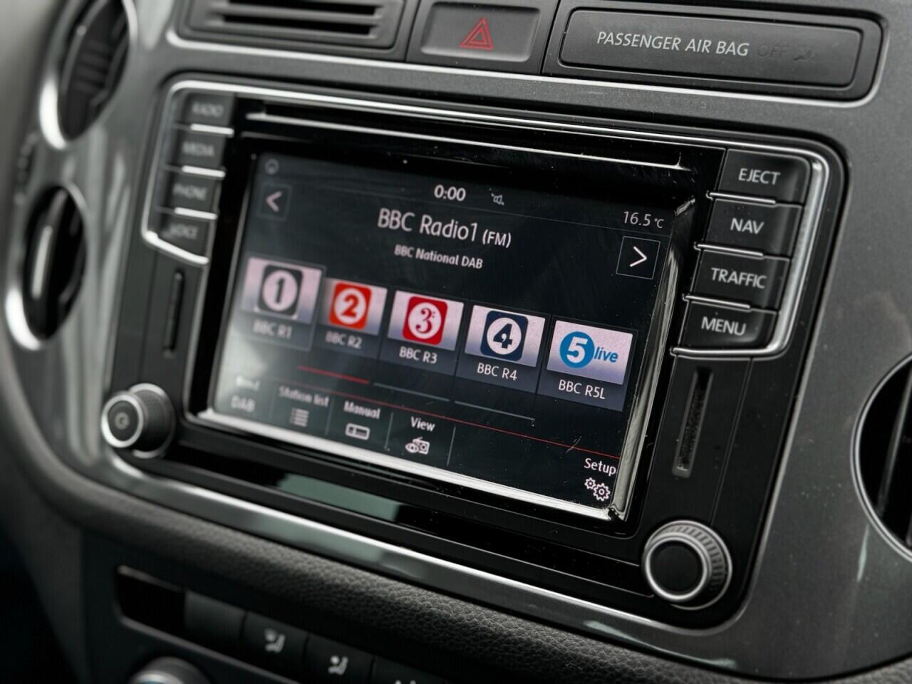 Volkswagen Tiguan view 29