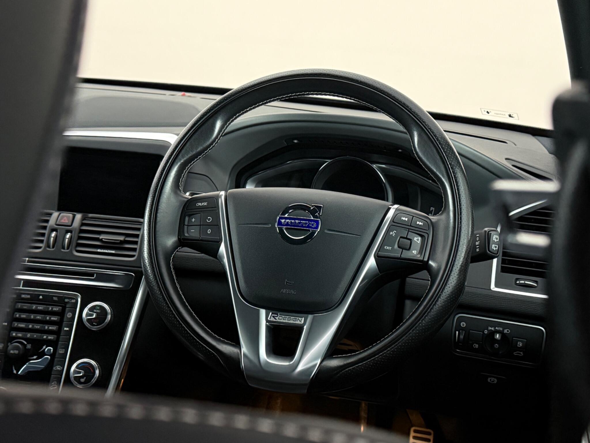 Volvo XC60 view 10