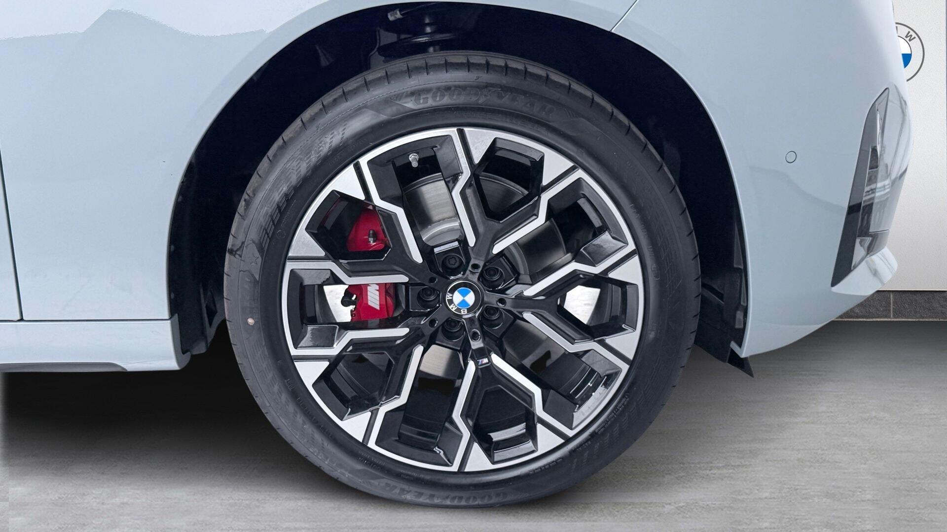 BMW X3 view 14